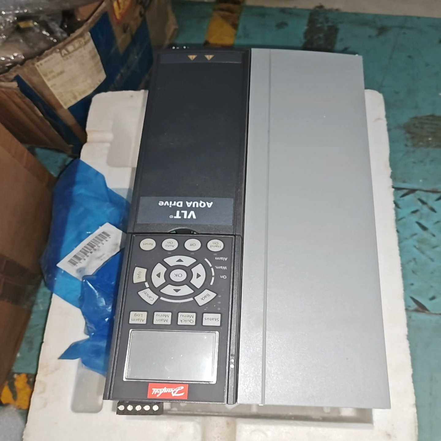 丹佛斯FC-202P11KT4E20H2XGC变频器~询价