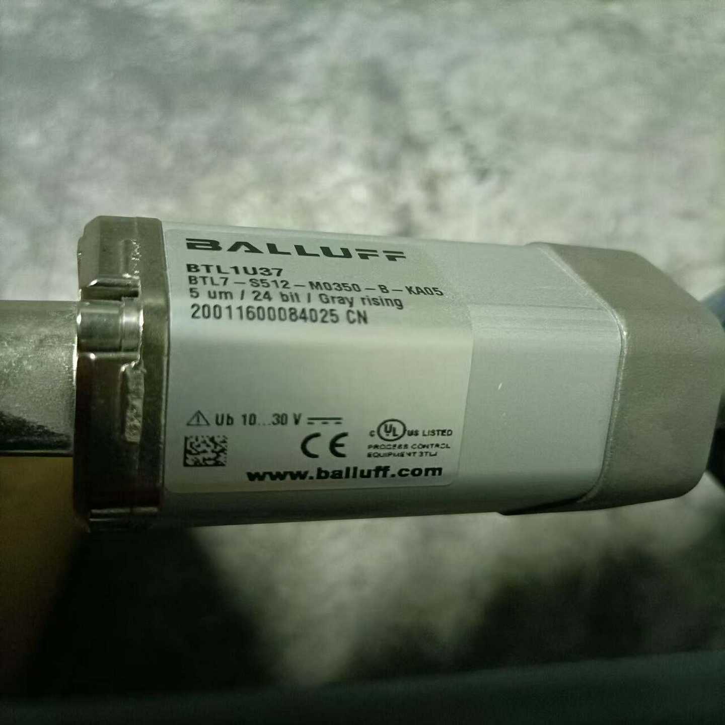 巴鲁夫BALLUFF位移传感器，型号BTL7-S512-M0