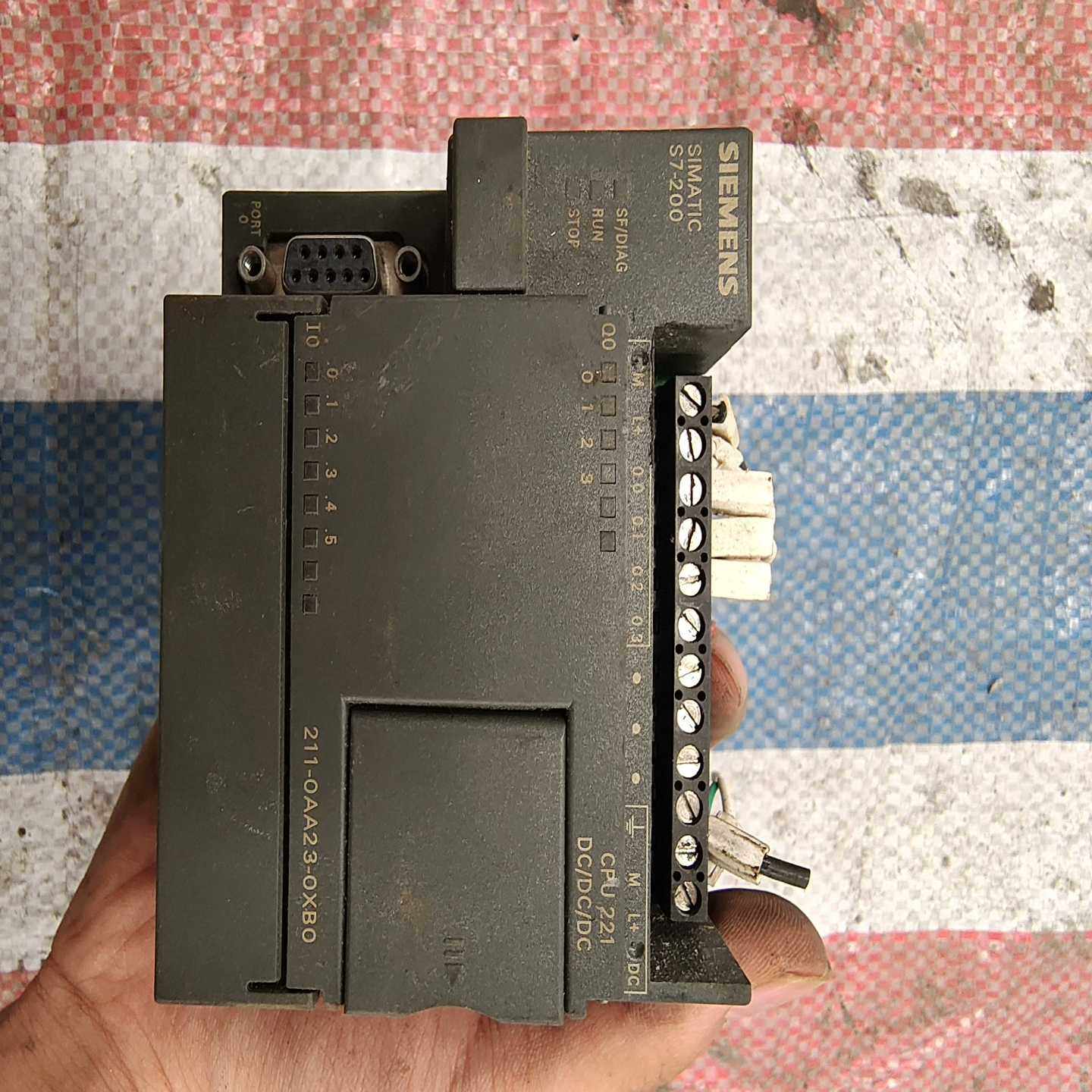 西门子CPU211模块，型号6ES7211-0AA23-0--议价商品