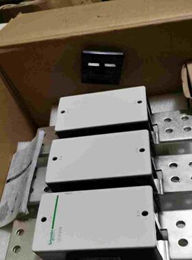 到货几台施耐德接触器LC1F2100P7.220V捷克进拍前询价