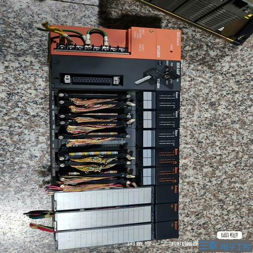 三菱PLC  A2USH CPU-S1 整组模块 构成如下，议价
