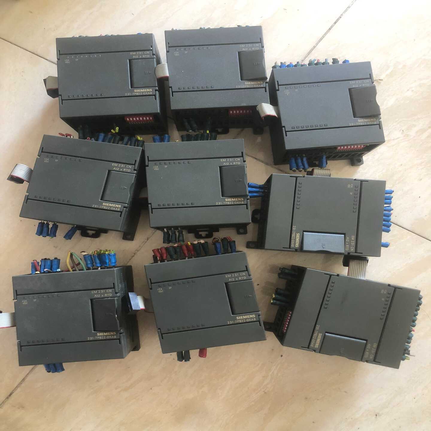 西门子PLCEM231CN模块，型号231-7PB22---议价商品