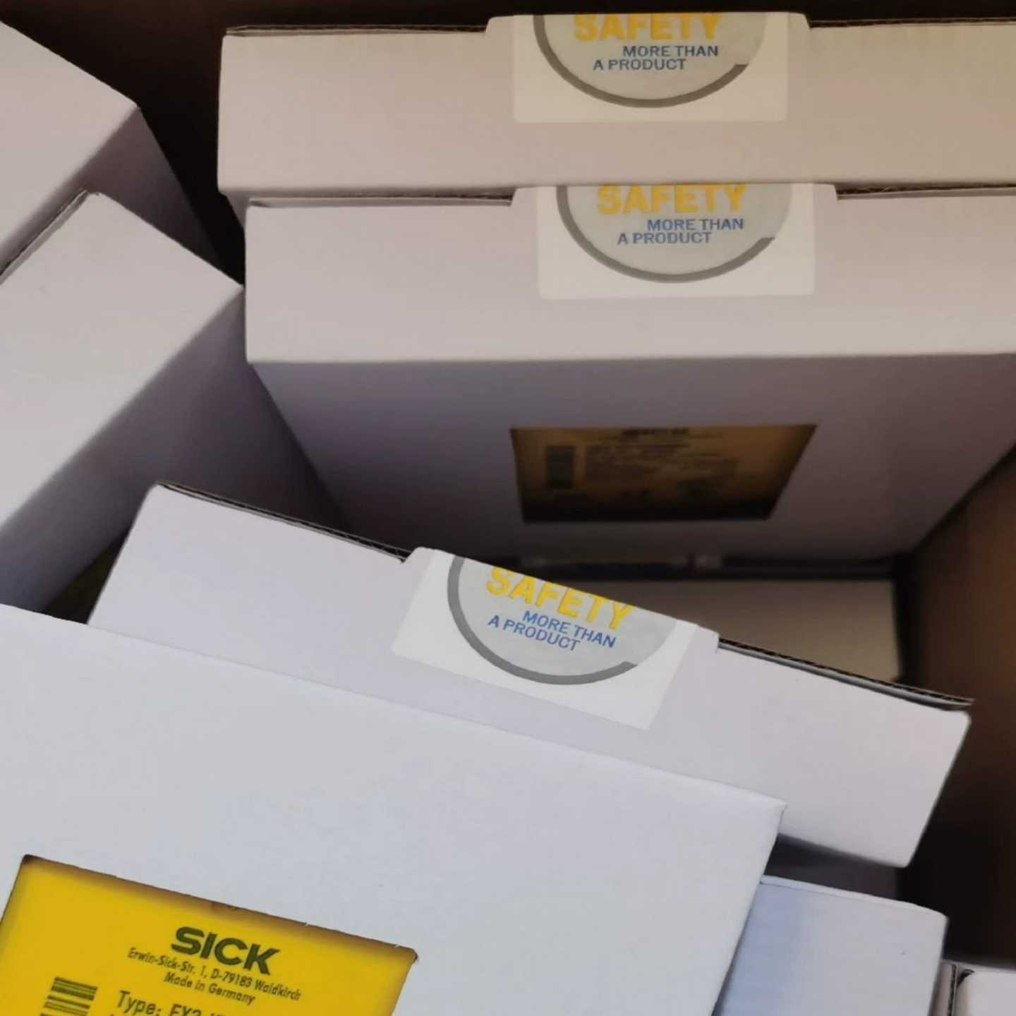 【议价】西克安全继电器UE43-2MF3D2UE10-30S3