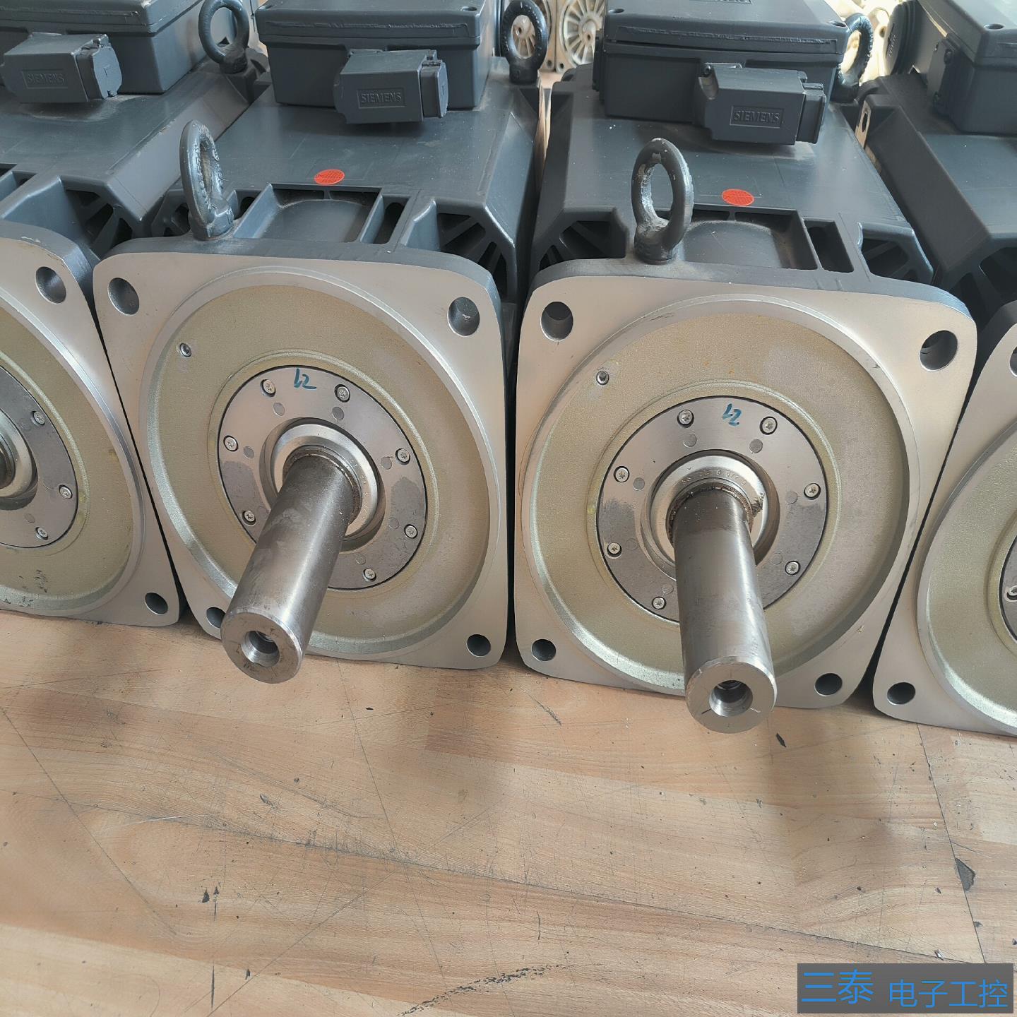 1PH8131-1DF12-2BA1，议价