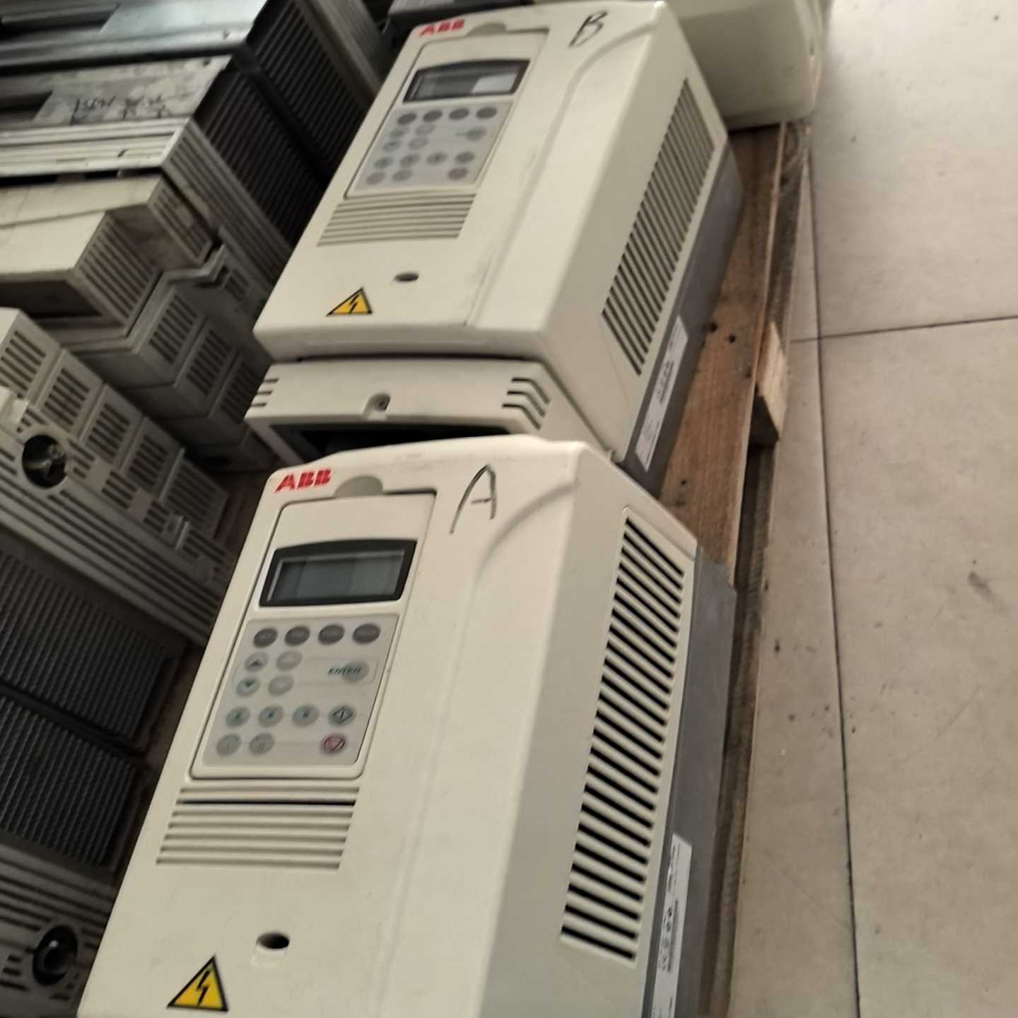 询价ABB变频器ACS800-01-0006-3P901包