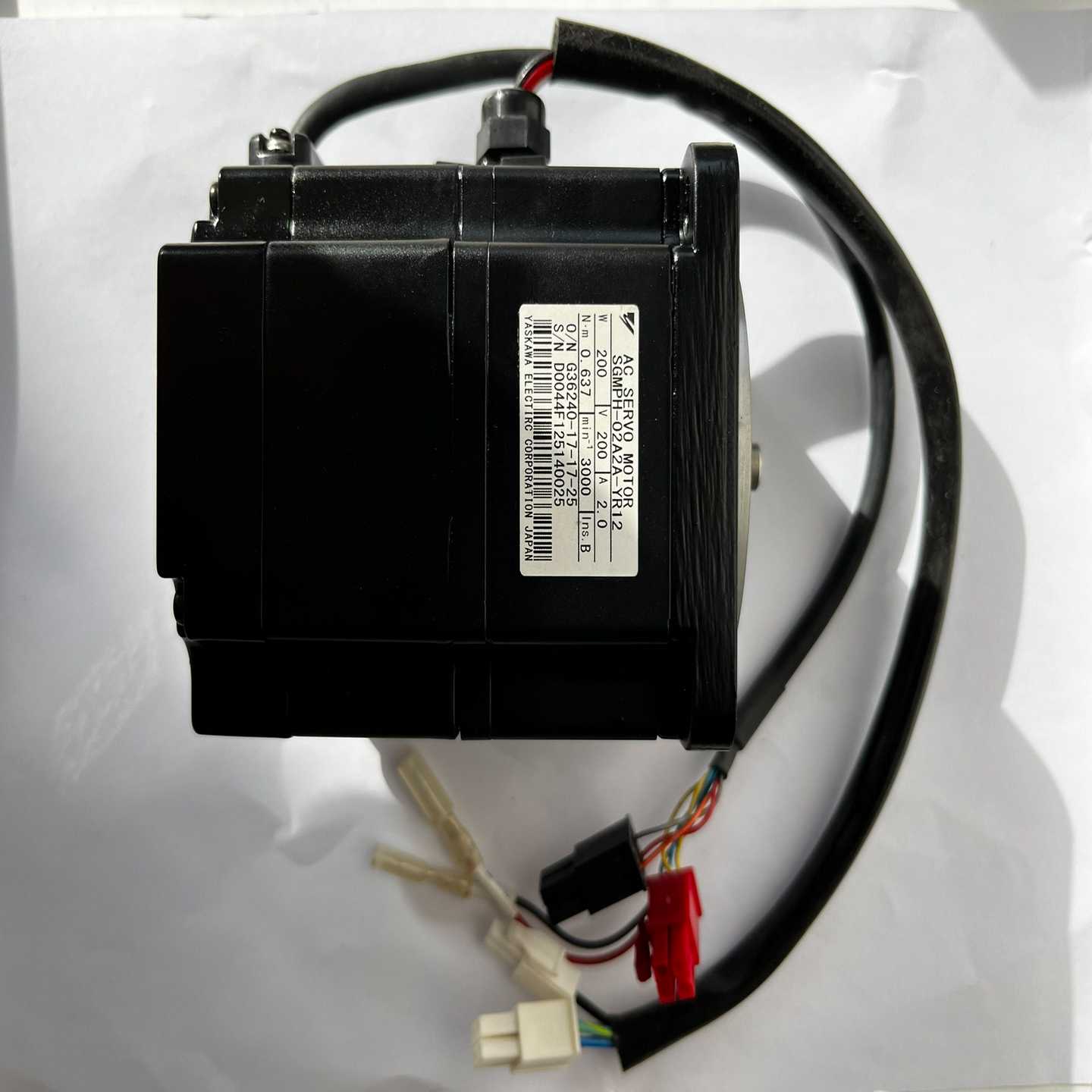 SGMPH-02A2A-YR12安川伺服电机，99新，质量包~询价