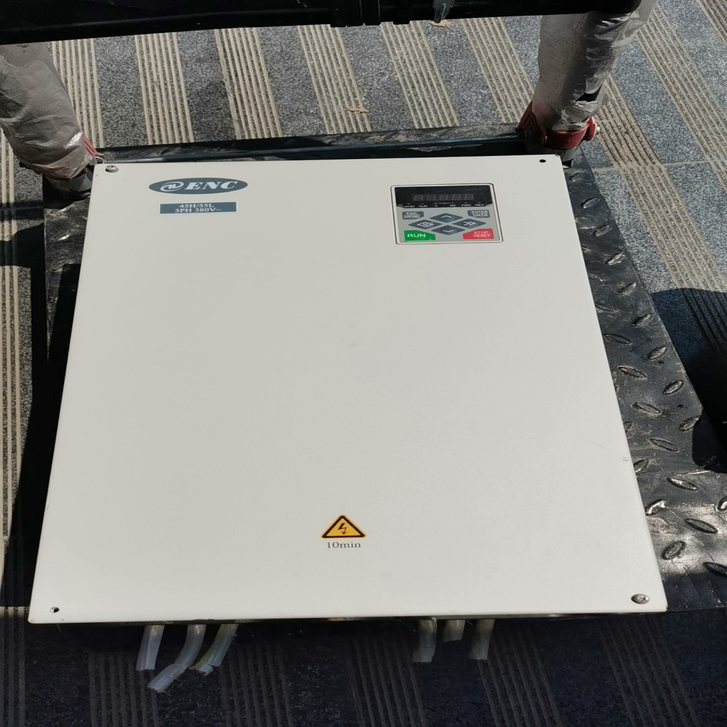 易能变频器45kwENA100-4T045H/055L询价