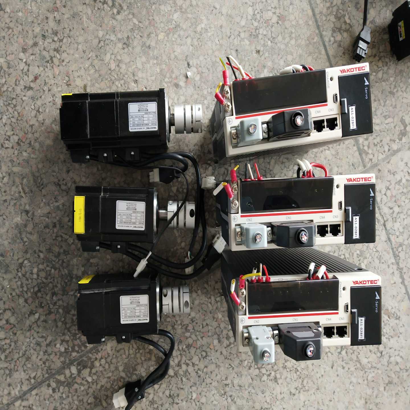 【议价】漂亮YAKOTEC研控伺服电机整套，AS1－02BFI适用