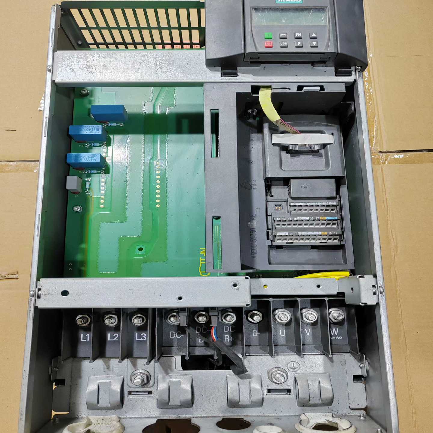 咨询-变频器22KW，6SE6440-2UD32-2DB1，