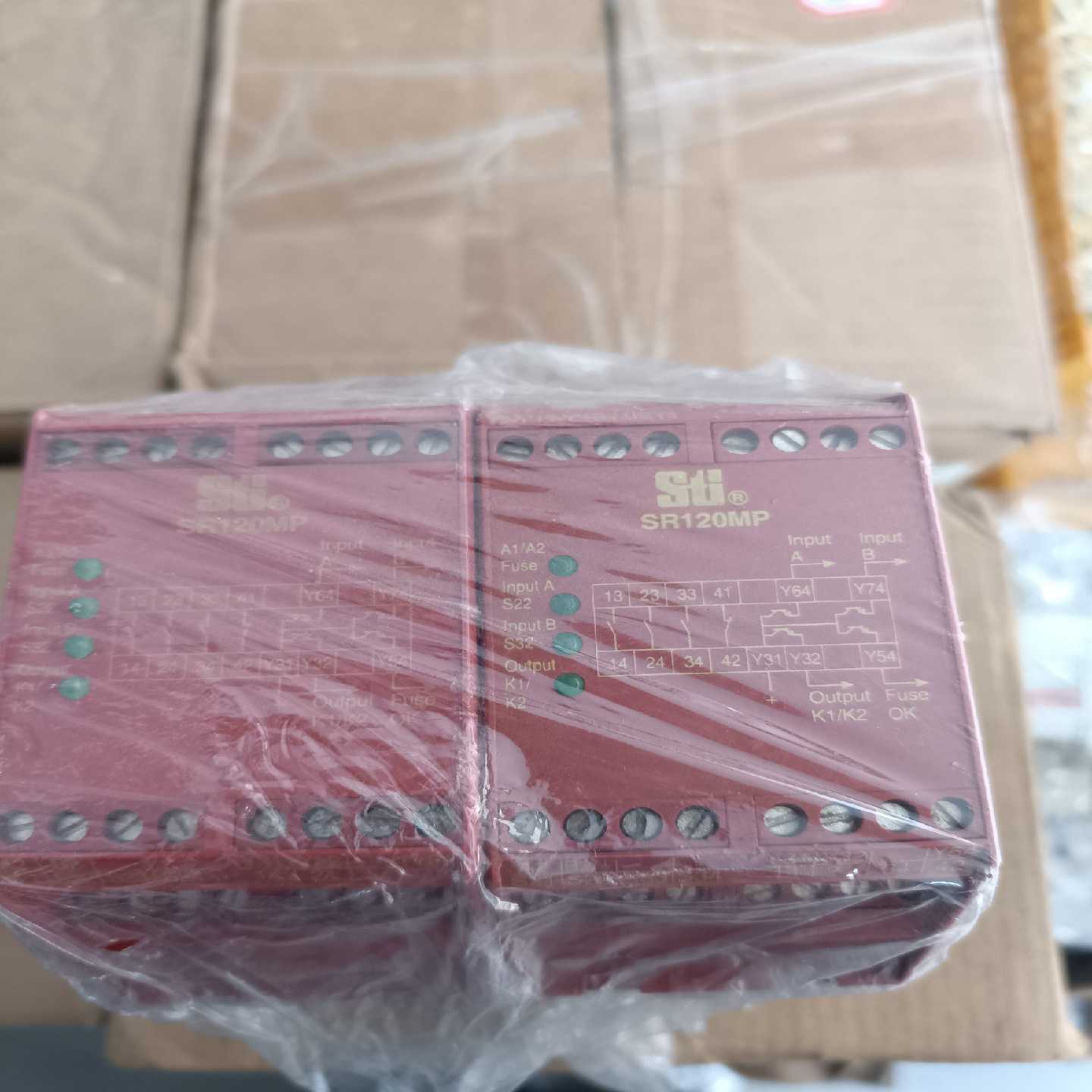 继电器施耐德SR120MP实物图，拆机件功能包好单价