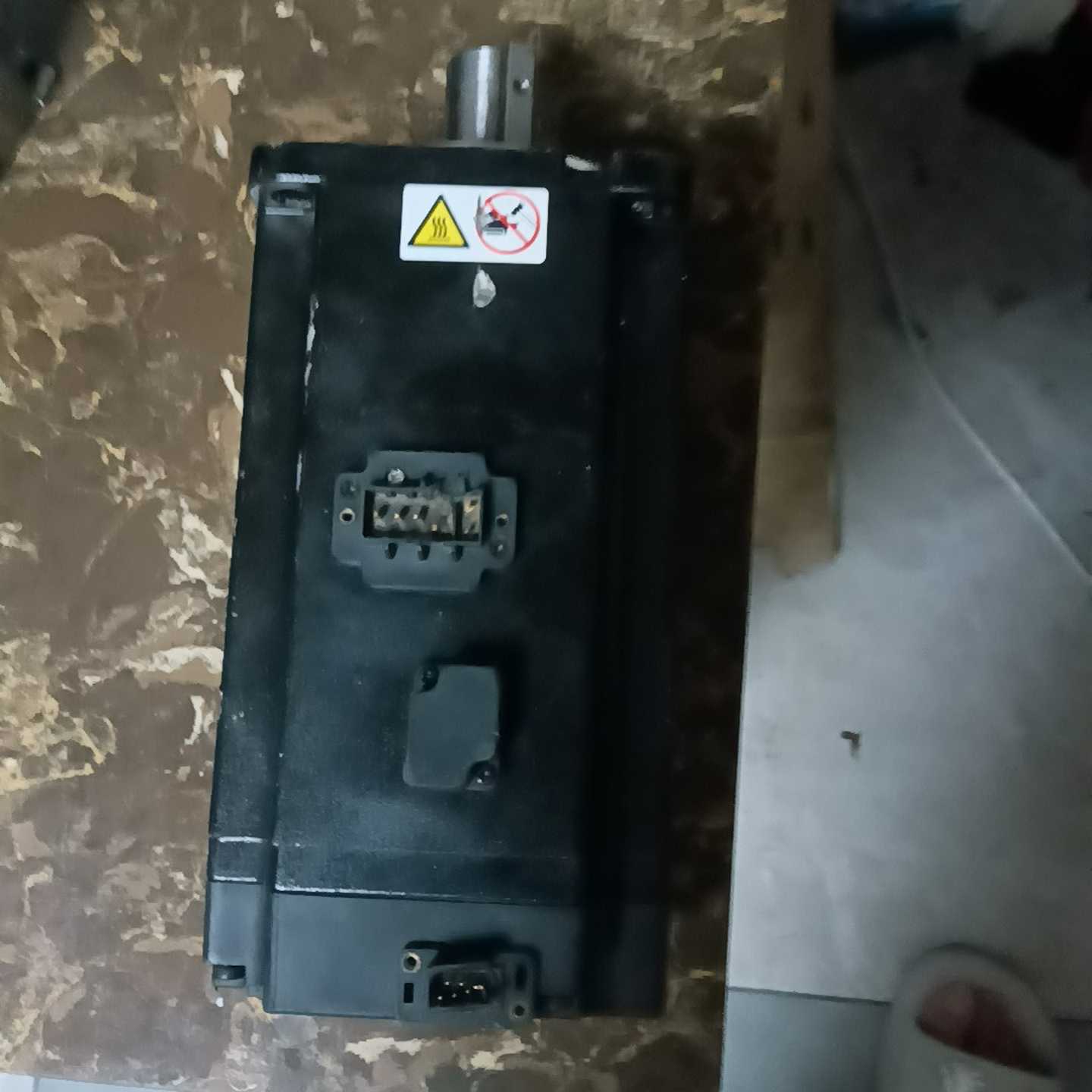 出这款黑色的西门子伺服电机型号为1FK7064-5AF71---议价商品