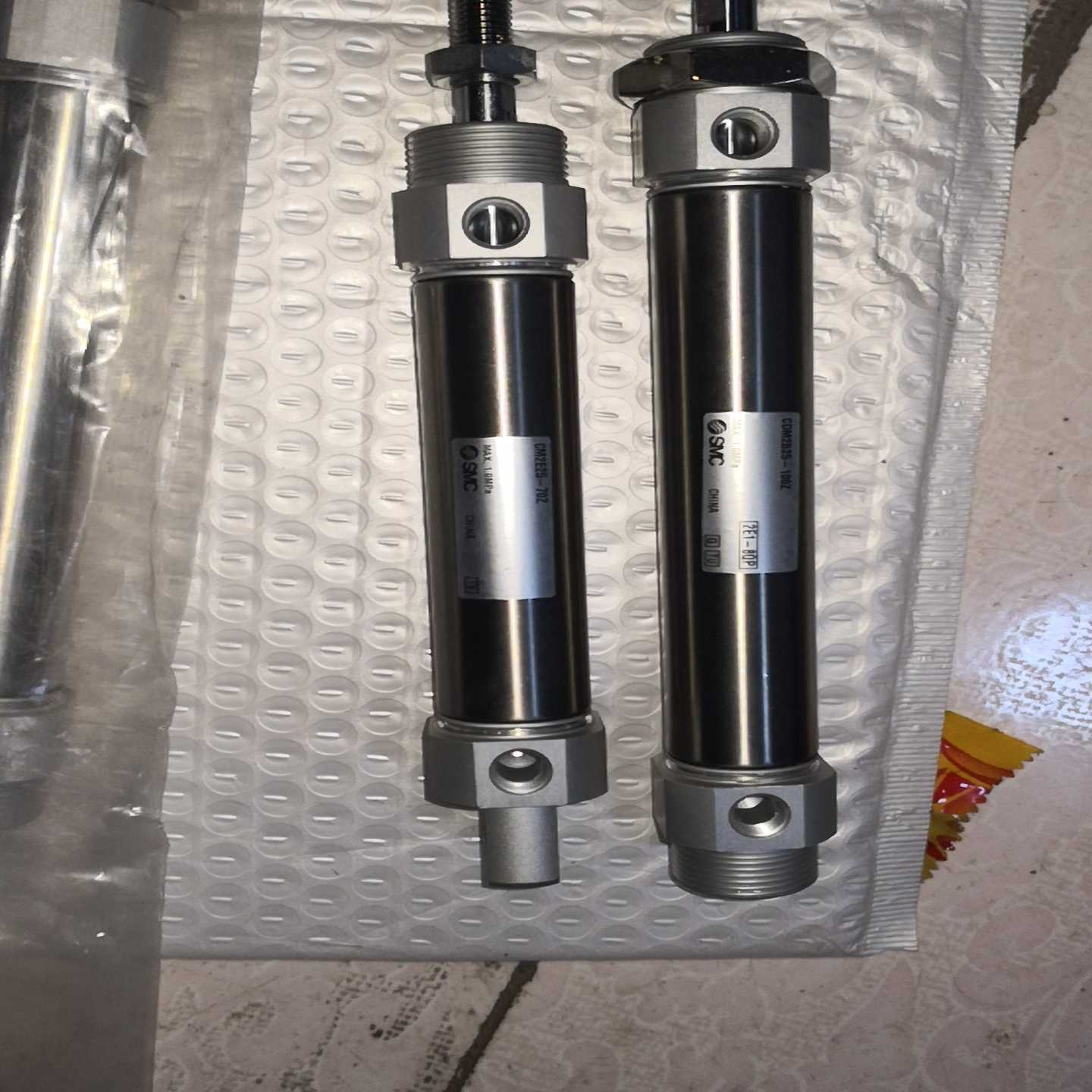 询价CDM2B25-100Z/CM2E25-70Z100Z俩个