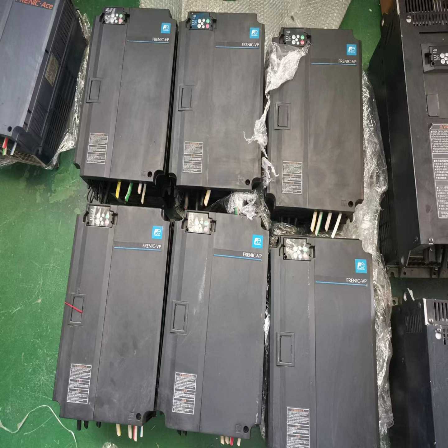 富士vp系列FRN0072F2S-4C变频器30kw/37k（电子设备）