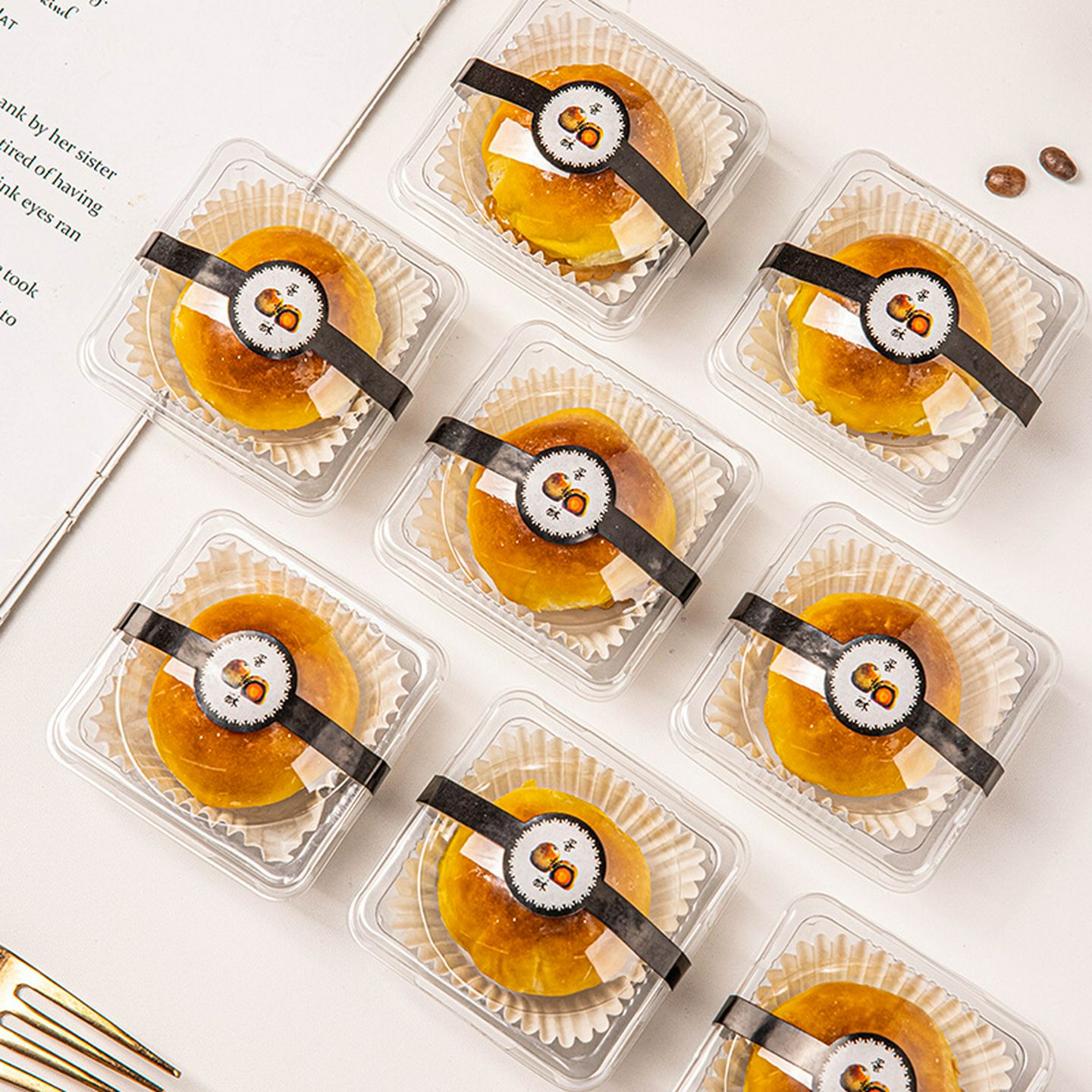 蛋黄酥包装盒雪媚娘泡芙糕点透明吸塑盒烘培用具封口贴纸油纸托