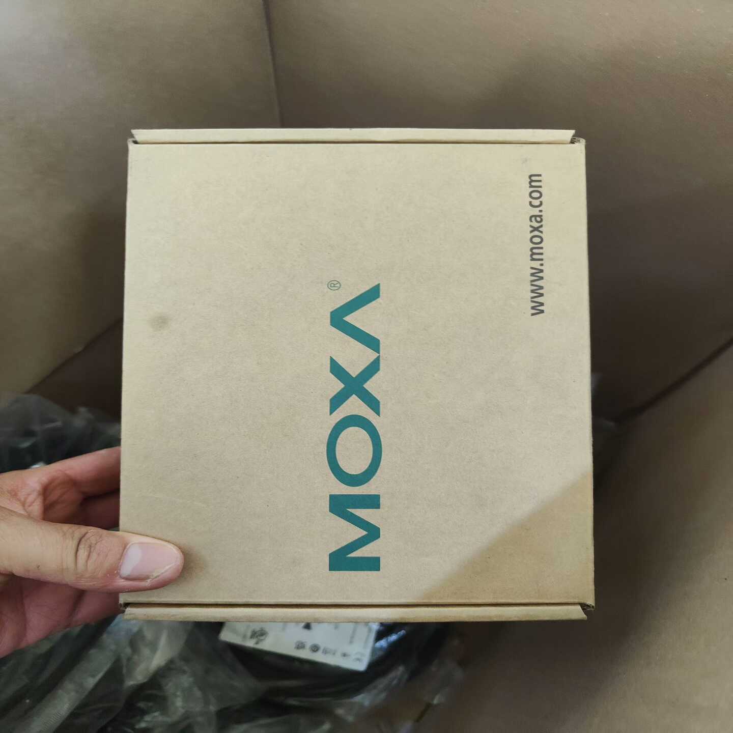 MOXATCC-100IV2.2.1串口转换器，台湾制造--议价商品