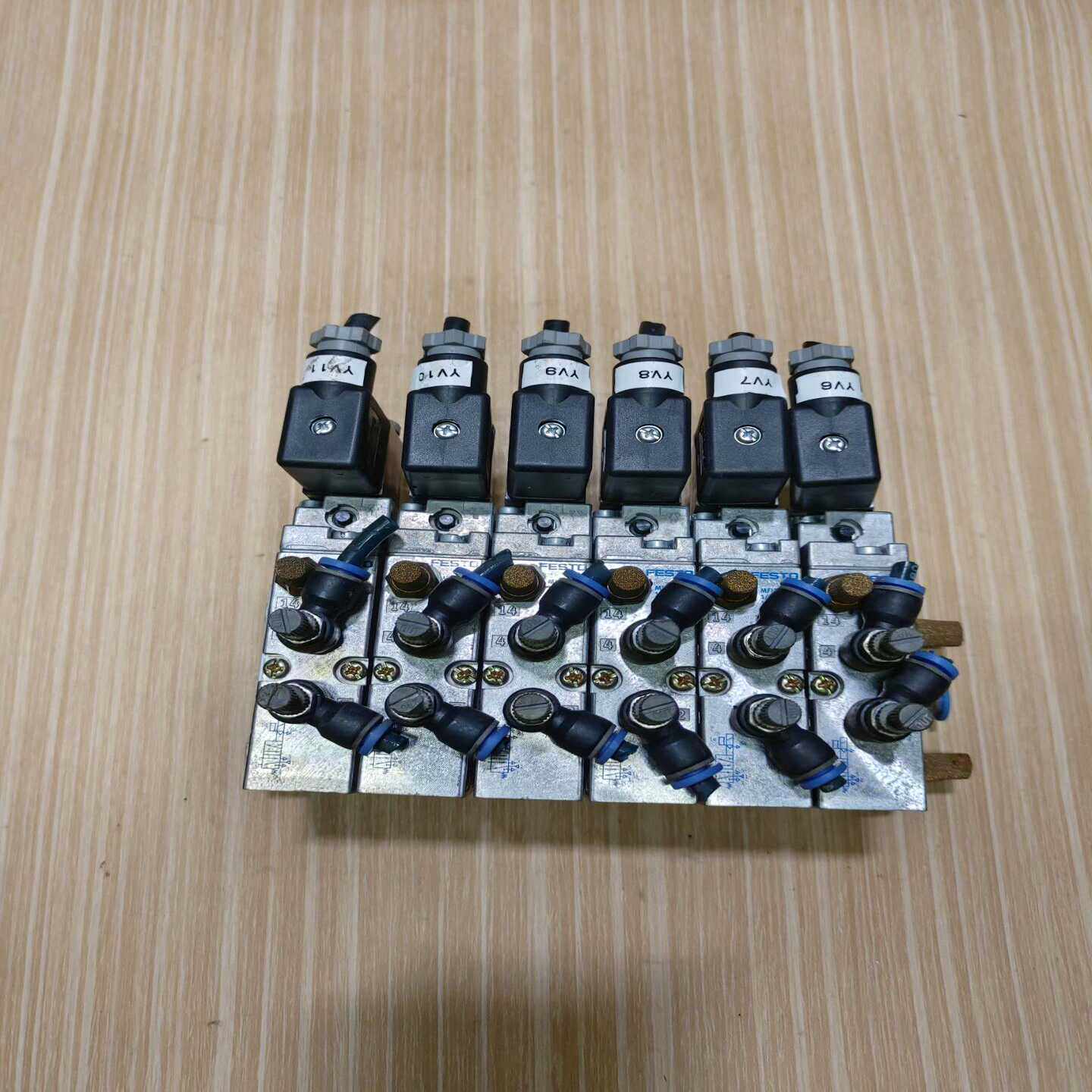 FESTO费斯托电磁阀模块，6位一组，型号MSFG-24/4--议价商品