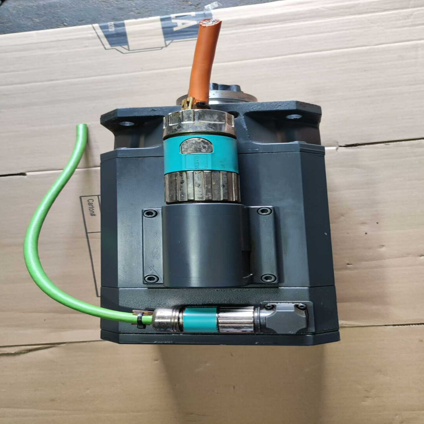 西门子伺服电机，1FT6082-8AC71-4AB2，拆机包-议价