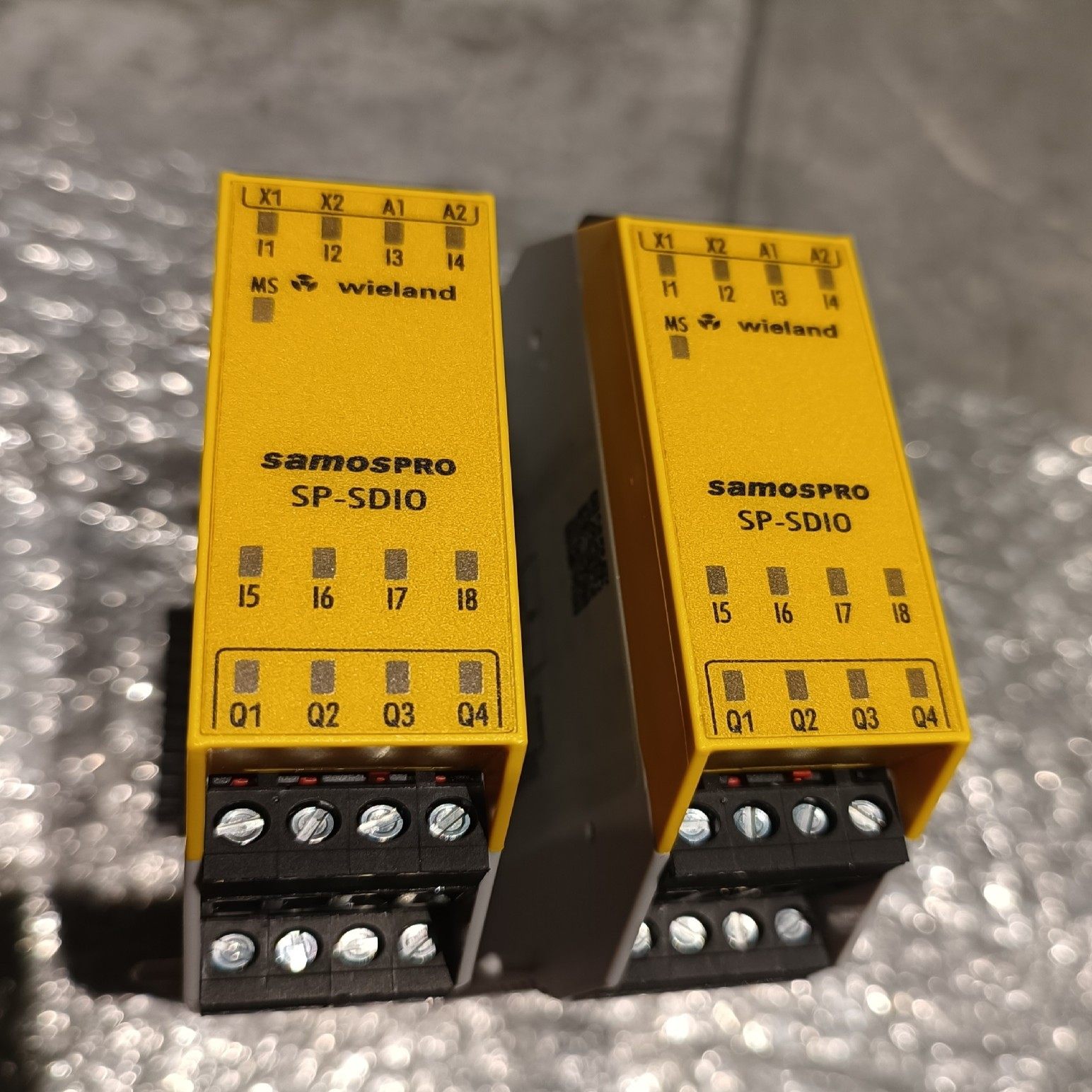 全新德国威琅Wieland安全继电器SP-SDIO84-P1--议价商品