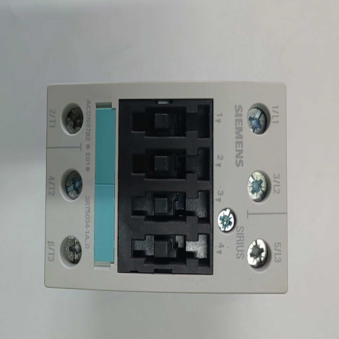 3RT5034-1AN20接触器，线圈电压交流220V，西门适用