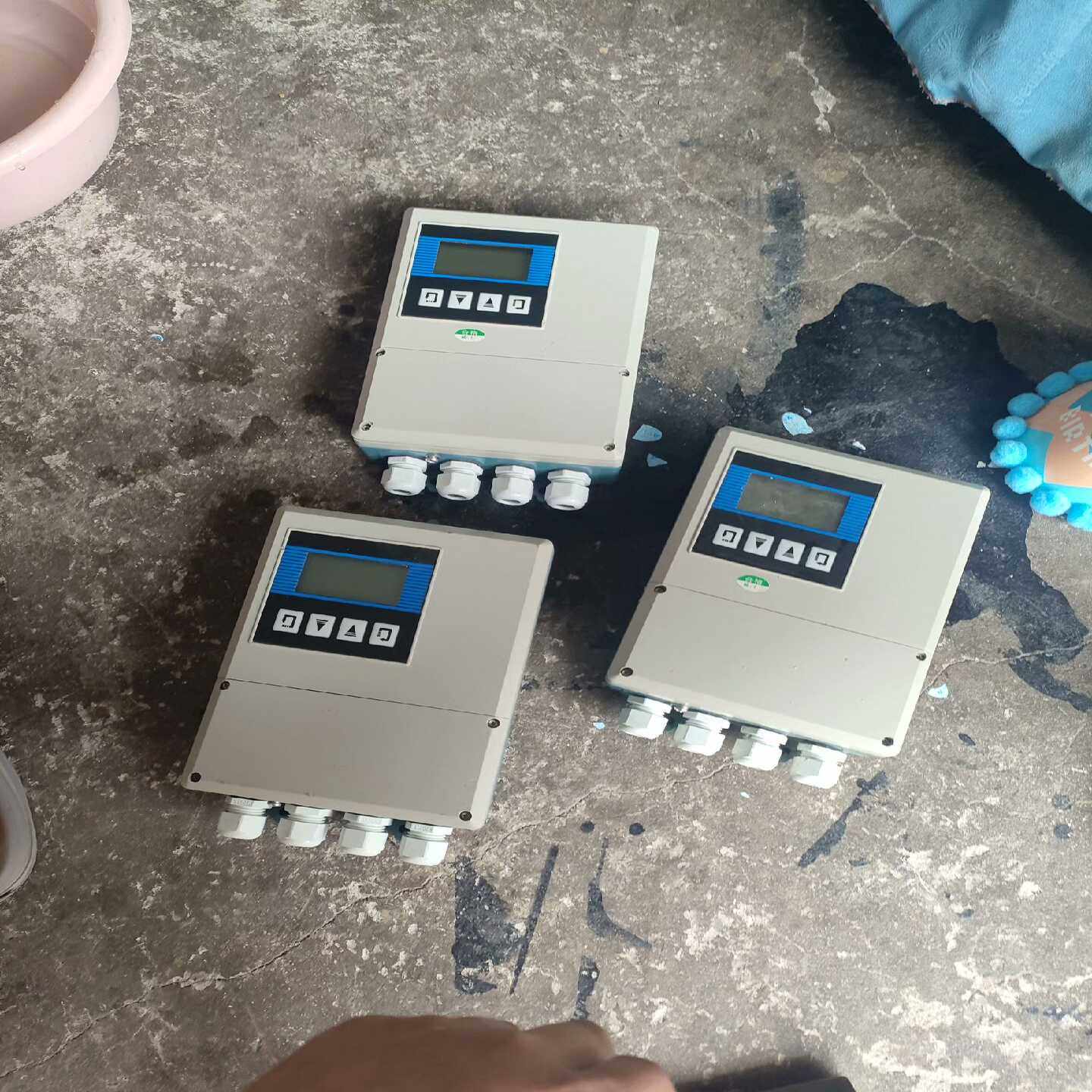 威利全新电磁流量计转换器--议价商品