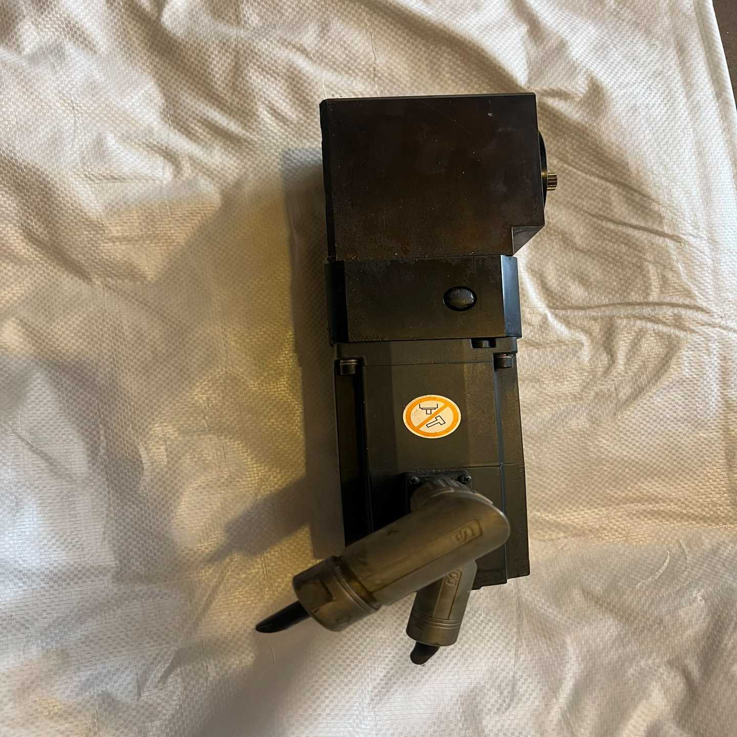 西门子电机1FL6042-1AF61-0AA1400W--议价商品