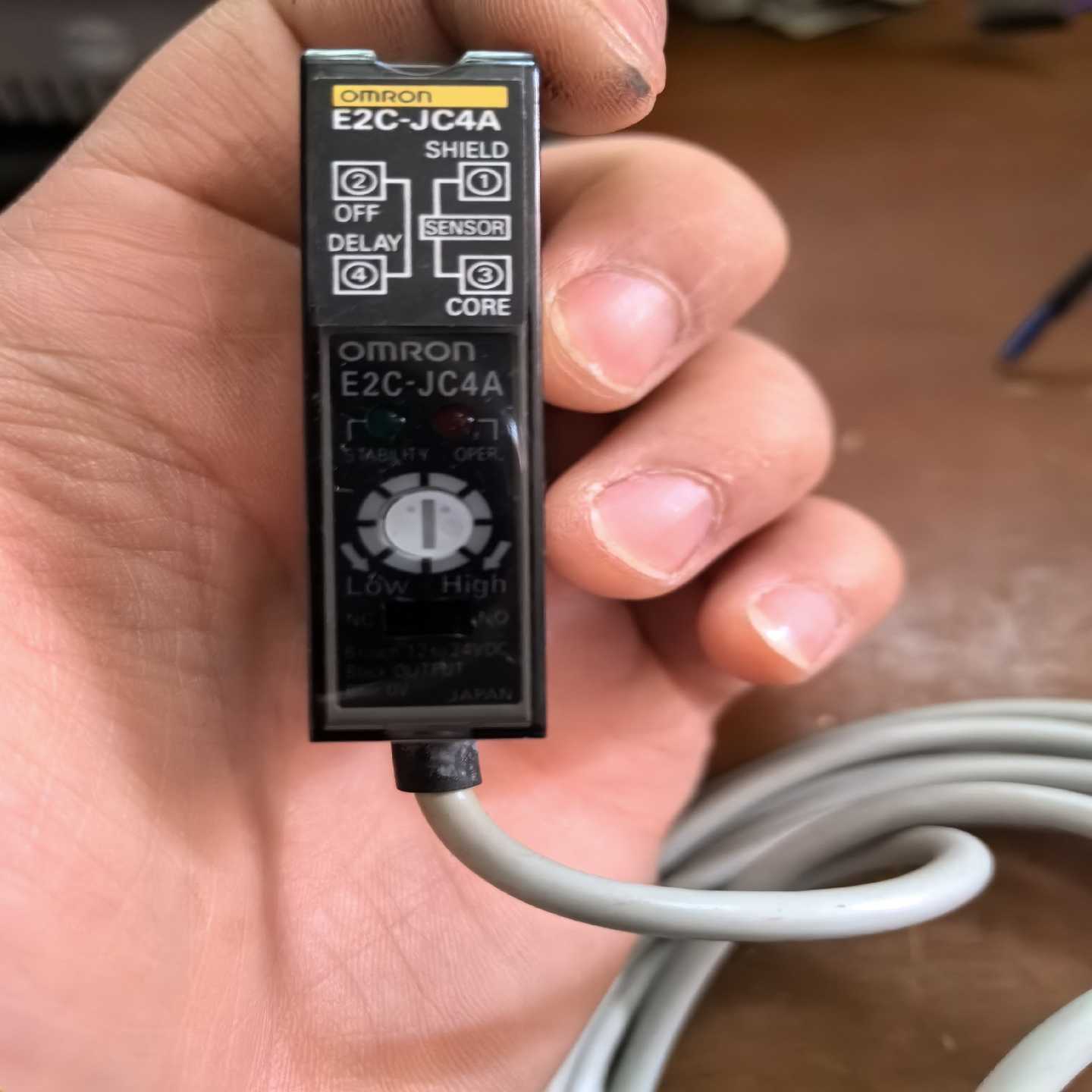 欧姆龙信号放大器E2C-JC4A日本进口全新正品外包议价