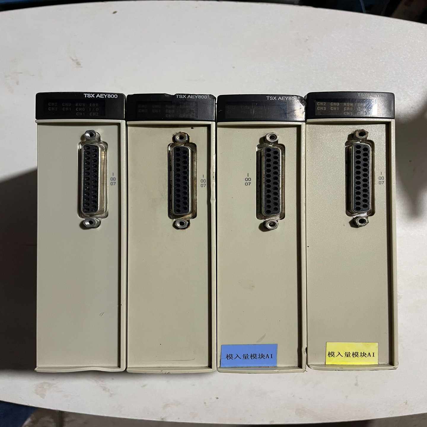 询价~施耐德PLC模块、TSXAEY800、实物图、有的有轻微磕碰