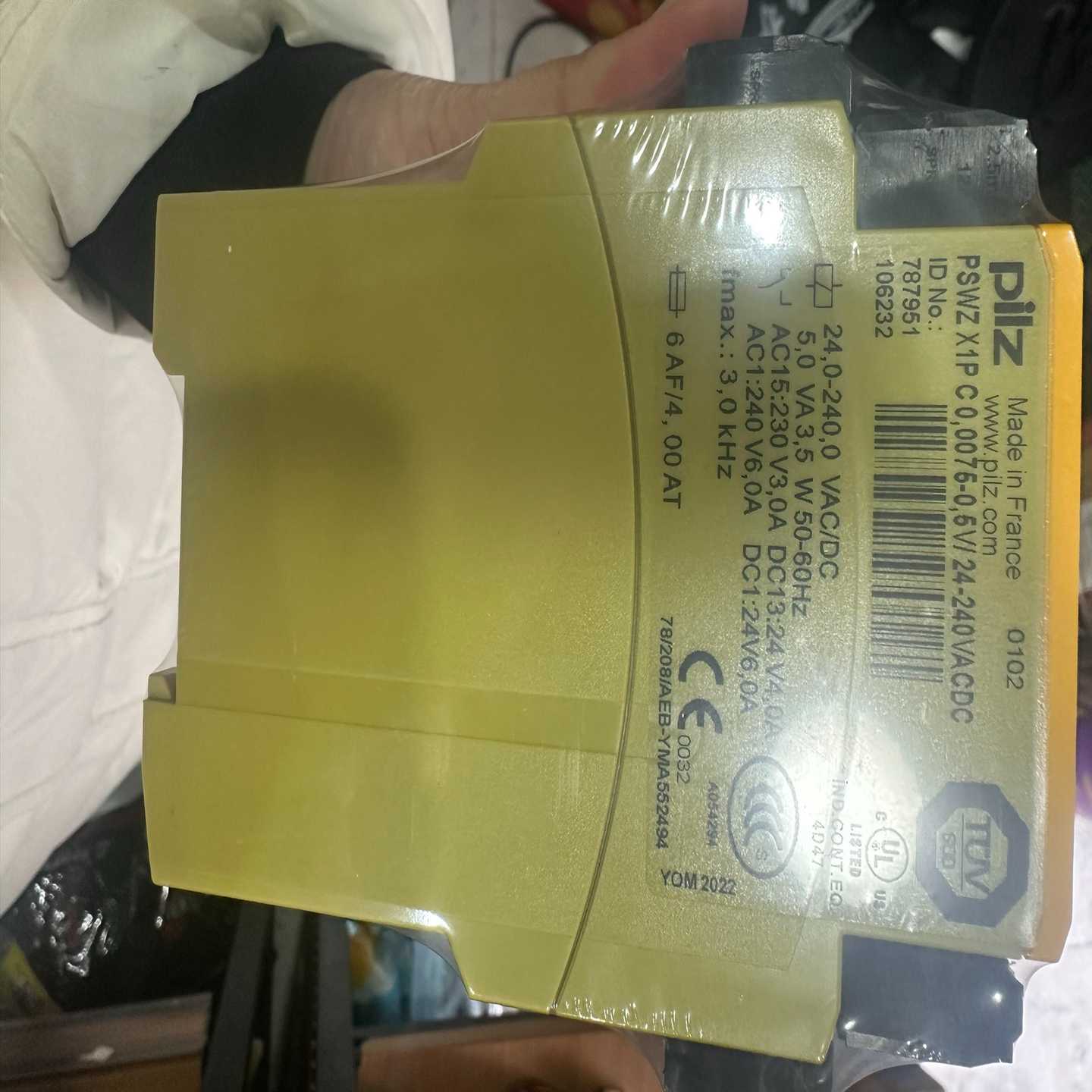 pilz皮儿兹安全继电器X1P订货号787951顺丰询价