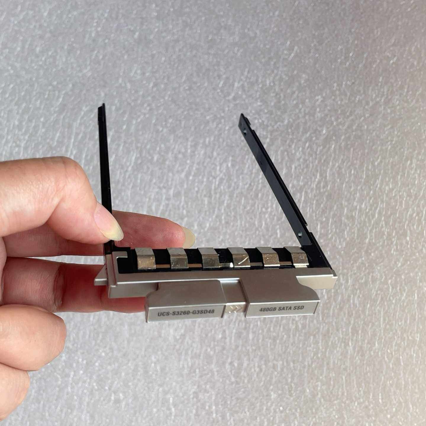 UCS- C3X60-G2SD8 480G SATA SSD~询价