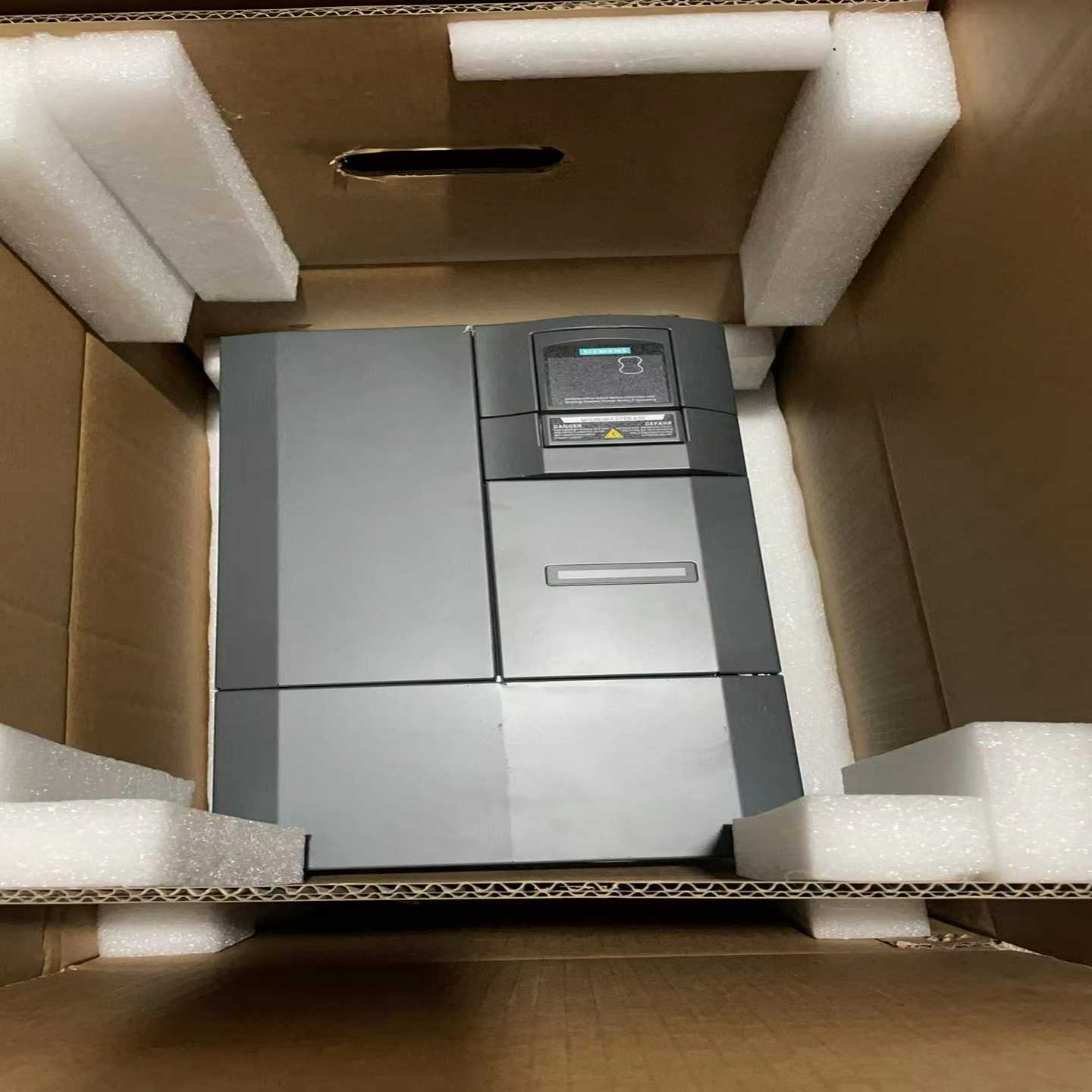 变频器6SE6440-2UD32-2DB1，22KW，询价