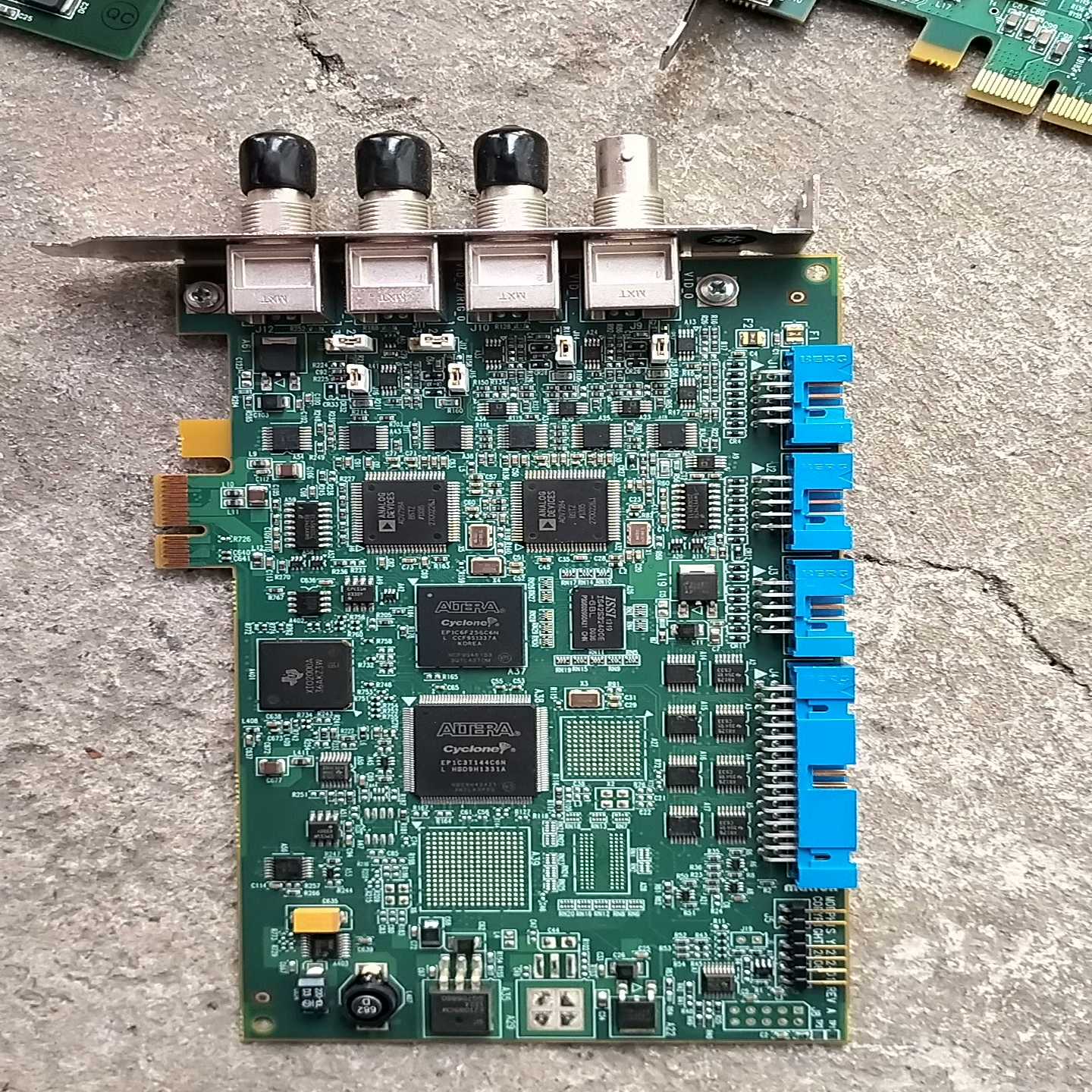 迈创Matrox  MOR2VDE/84* 视频采集卡 设备~询价