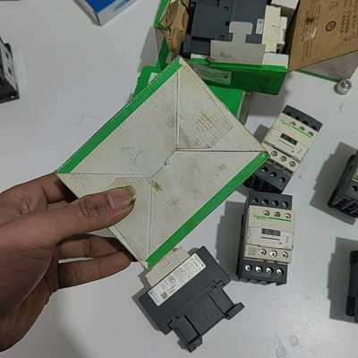 TCSESB083F23F0 施耐德，质保一年(亚飞商行）