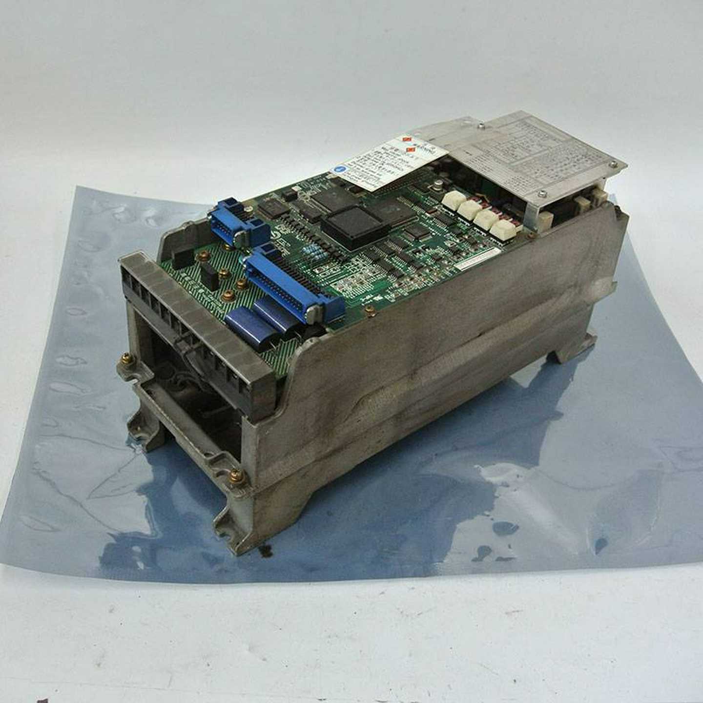 【请询价】Yaskawa CACR-SR03BE13SY44 Drive