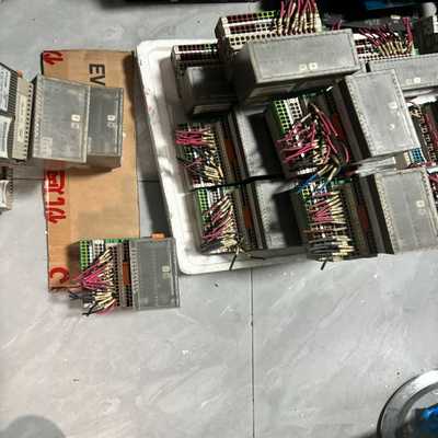 议价拆机霍尼韦尔XFL523B有7个，XFL522B有5个，XF