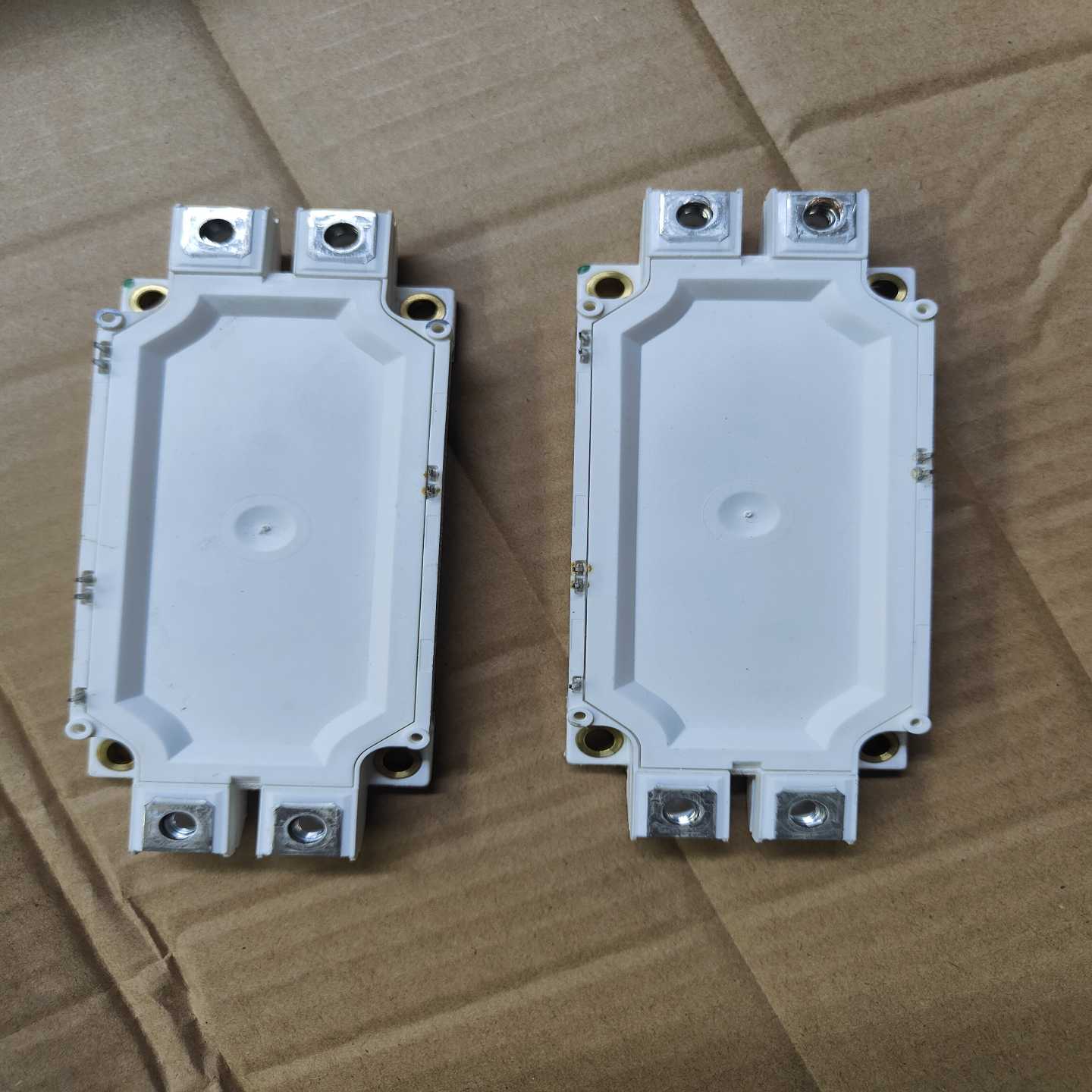 英飞凌模块FF450R12ME4