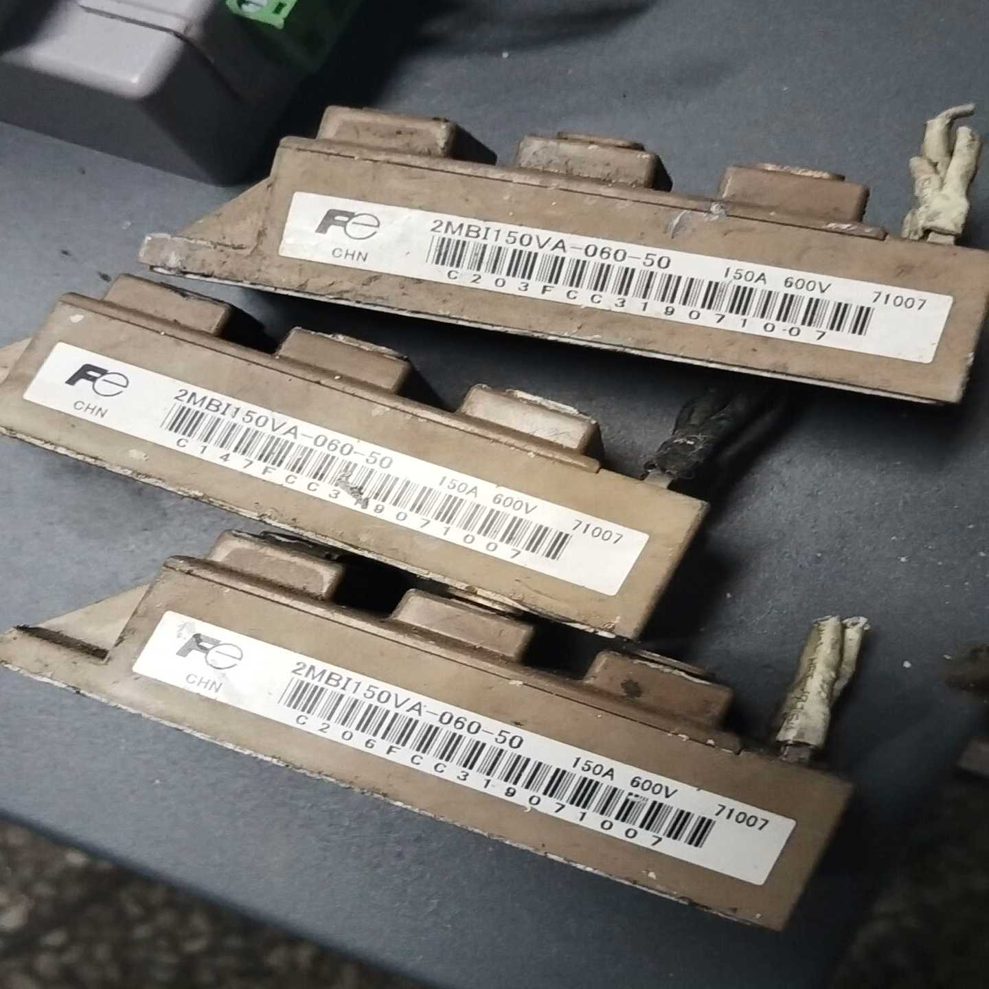 【议价】2MBI150VA-060-50富士模块适用