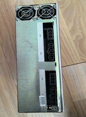 02-E11084-10B驱动箱实拍图--议价商品