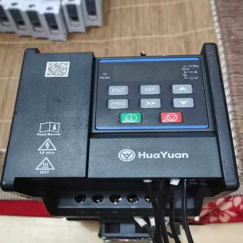 华远HUAYUAN变频器M1-2S0015-B  1（电子设备）