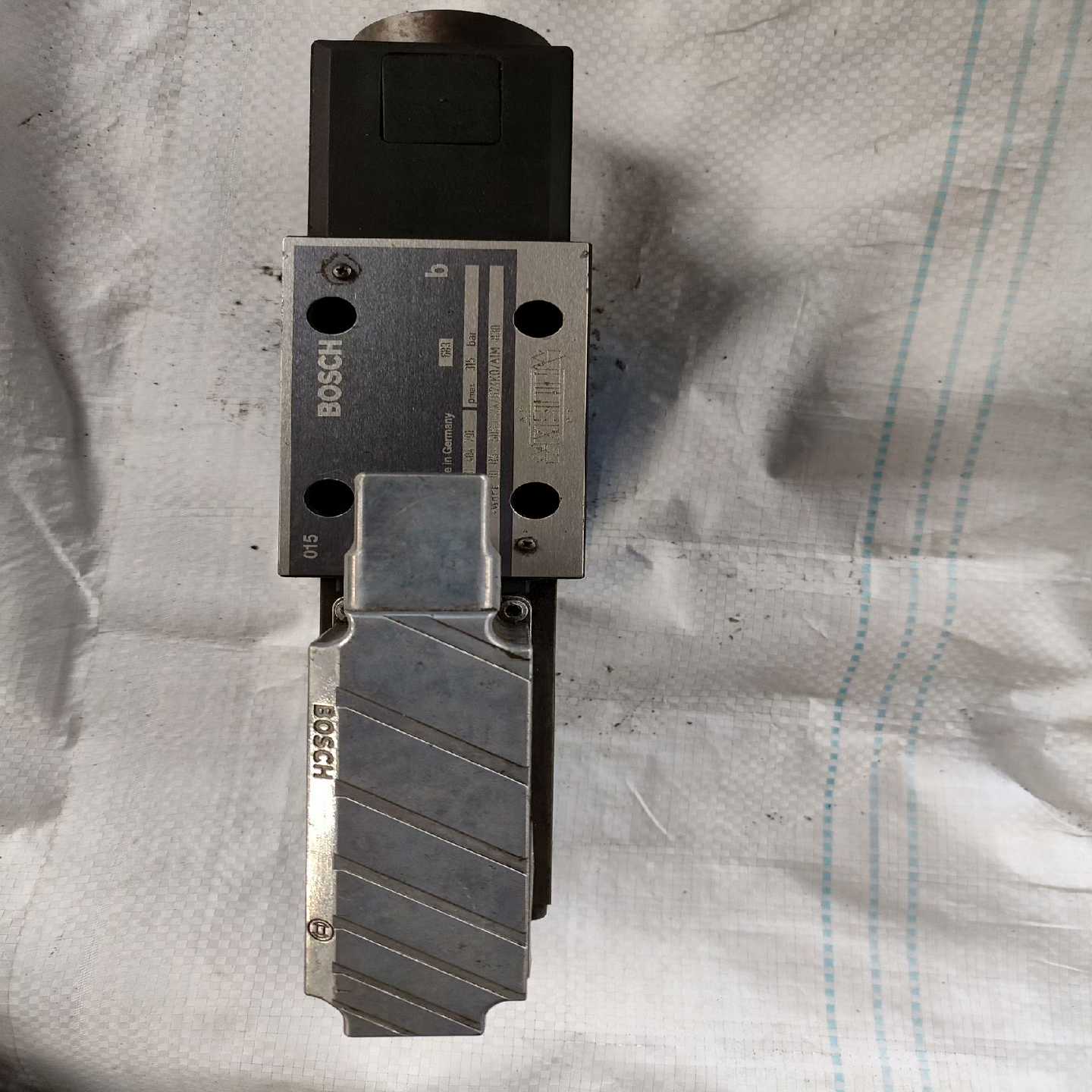 力士乐高频响换向阀4WRPE10R5-50SJ-询价