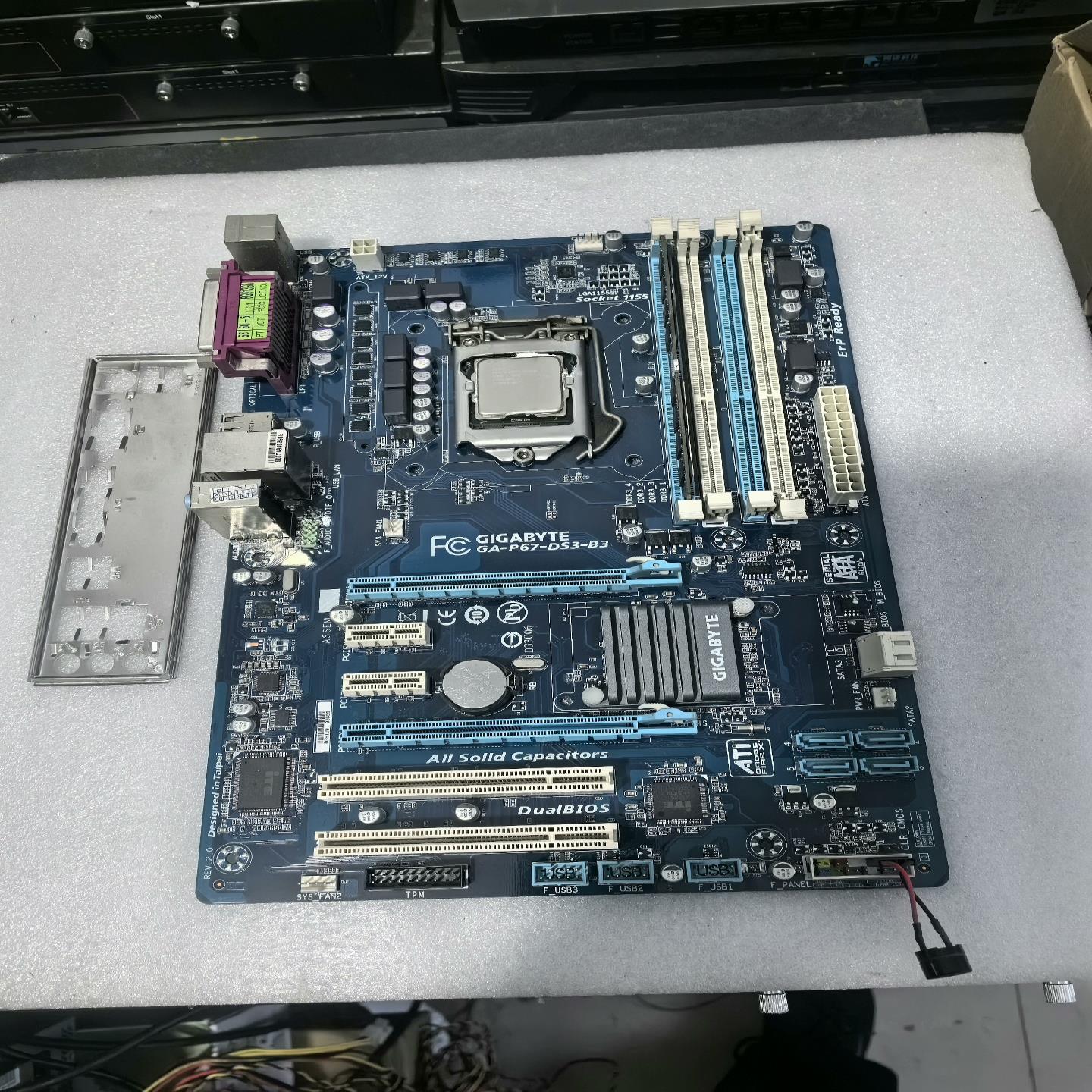 技嘉主板GA-P67-DS3-B3大板有挡板CPU-i7,议价