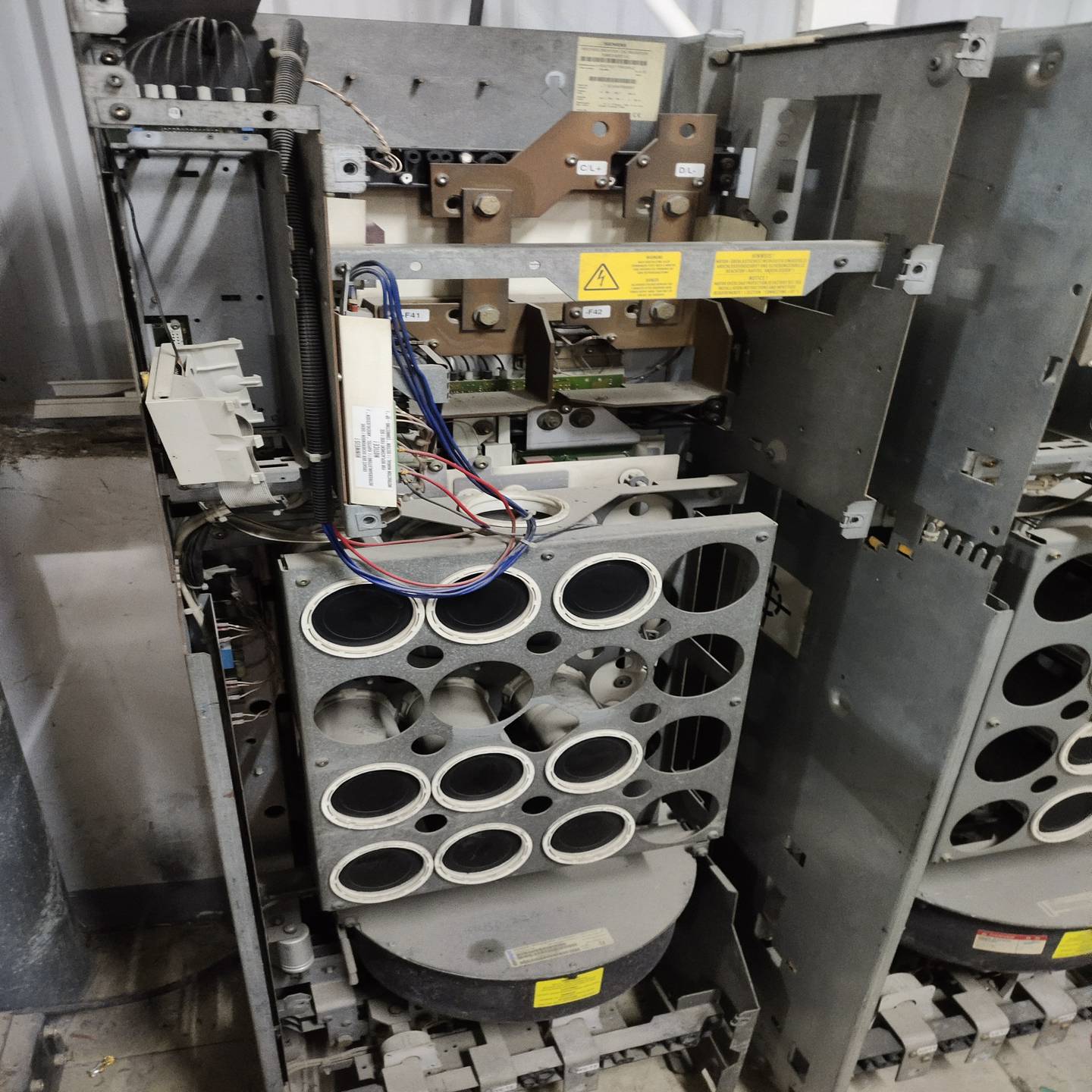 6SE7033-2EG60一台，6SE7033-2TG60-议价