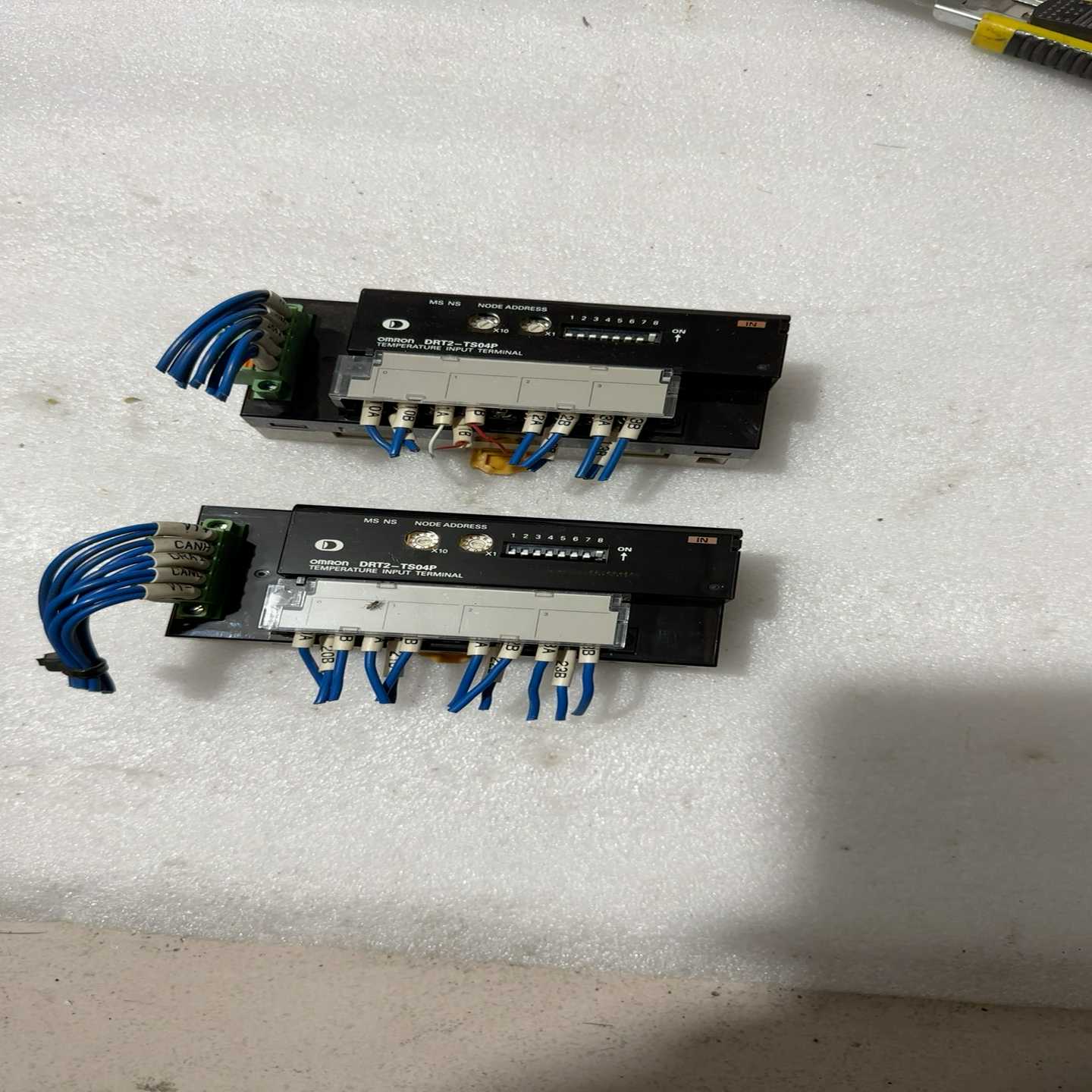 欧姆龙PLC模块，DRT2-TS04P，数量2台，成色漂亮，