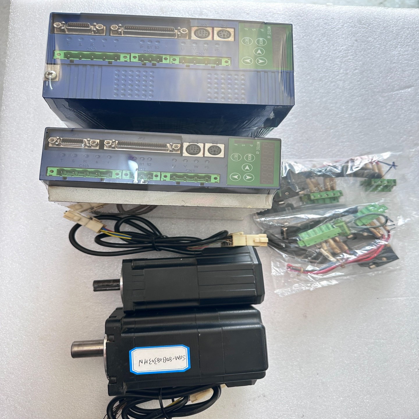 询价~MOTEC SED-0823/30伺服驱动器 ，带电机SEM