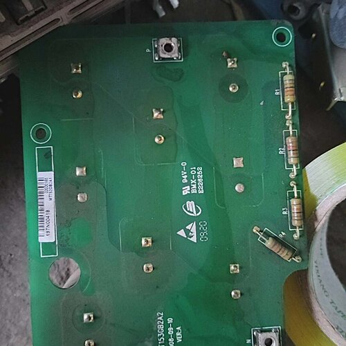 询-汇川变频器MD320NT7.5GBSL11电容板MT15