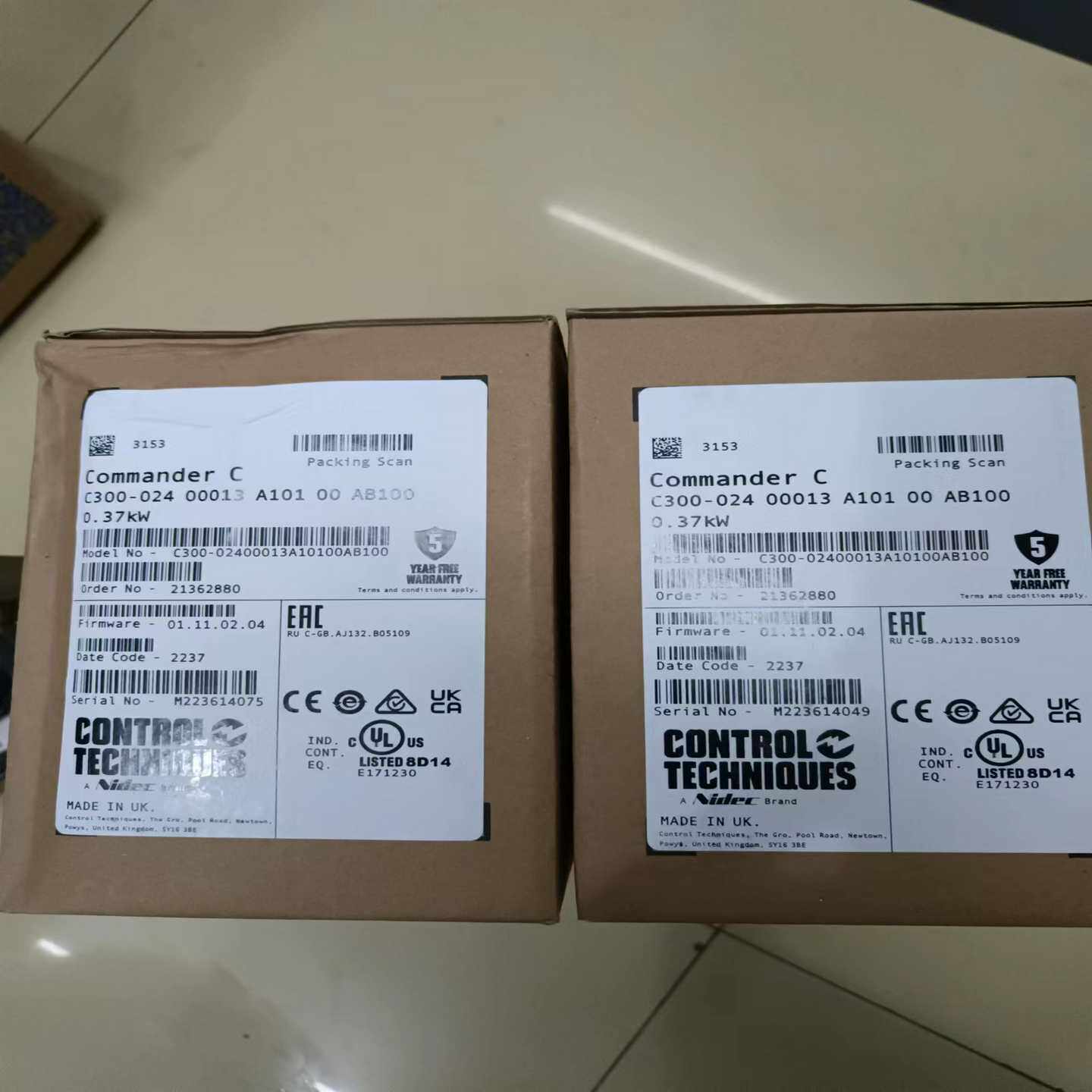 艾睿巡洋舰PH35手持热成像测距版640探测器高清一体大屏机PL25