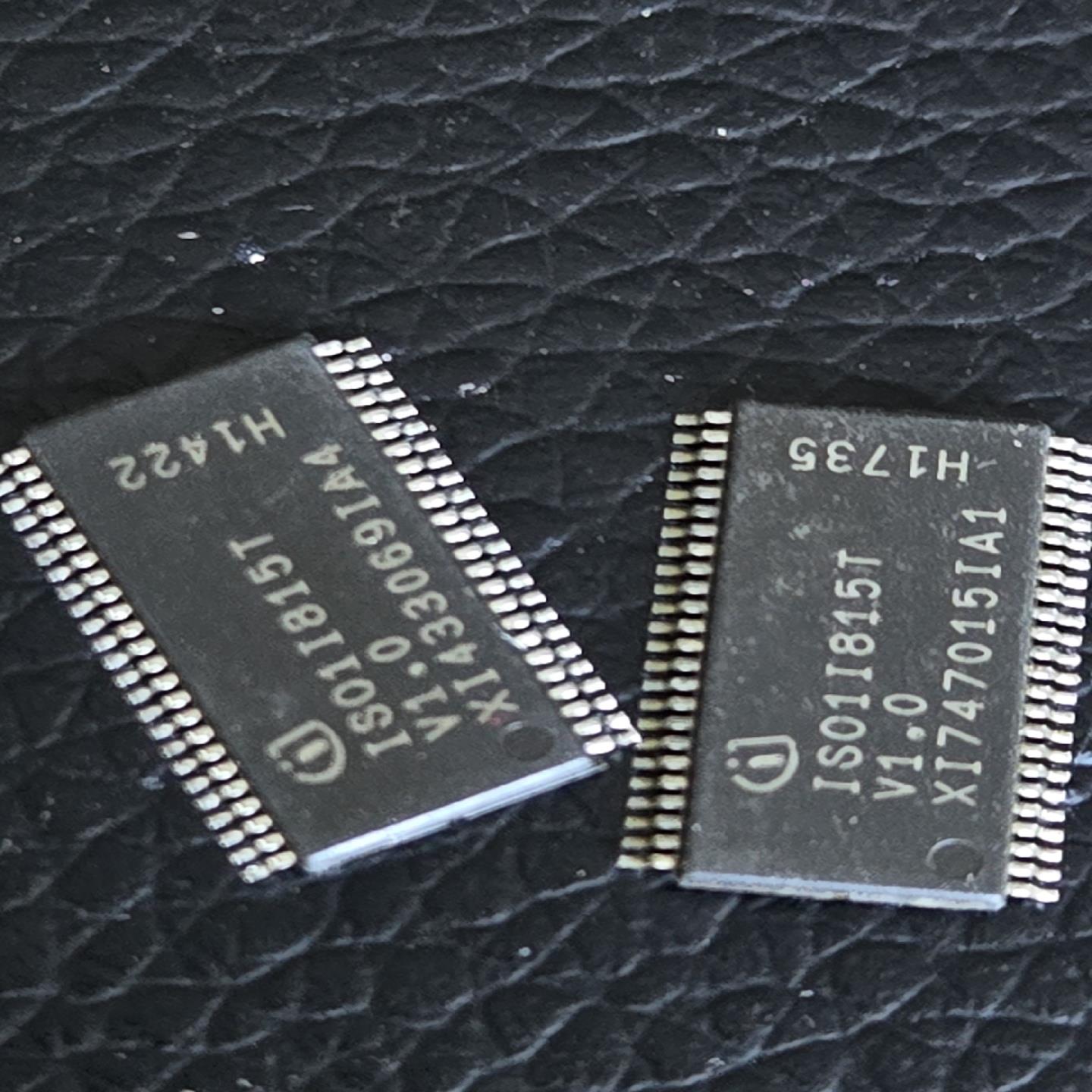 【请询价】IS01I815TISO1I815T机芯片二手拆机几百个