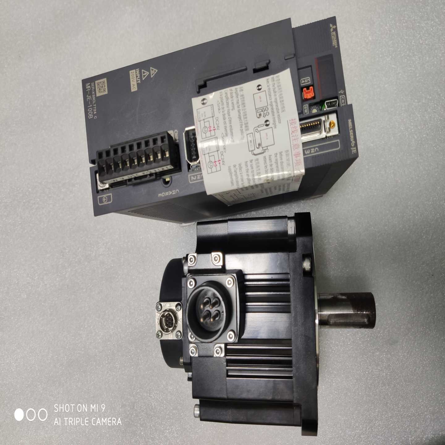 三菱伺服电机、MR-JE-100B、HG-SN102J-S1--议价商品