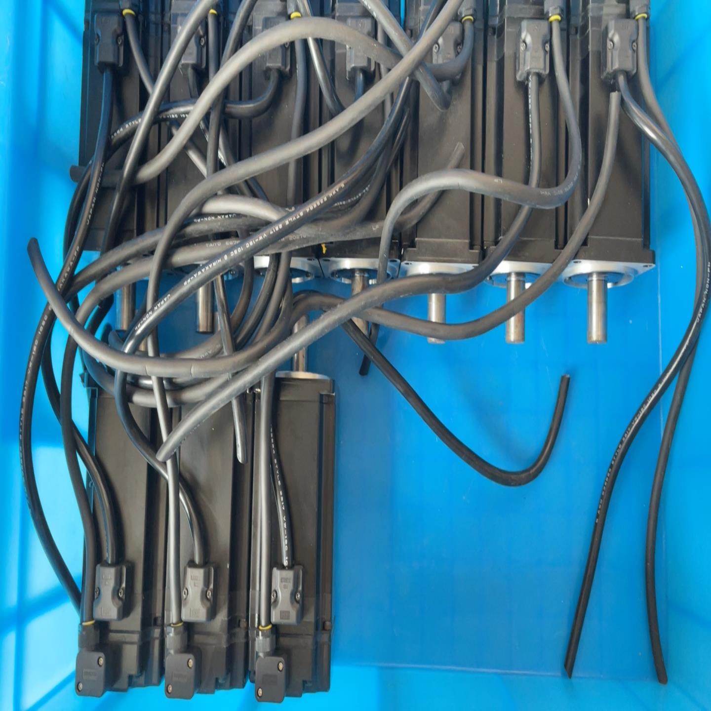 安川电机SGMAS-06ACA21--议价商品