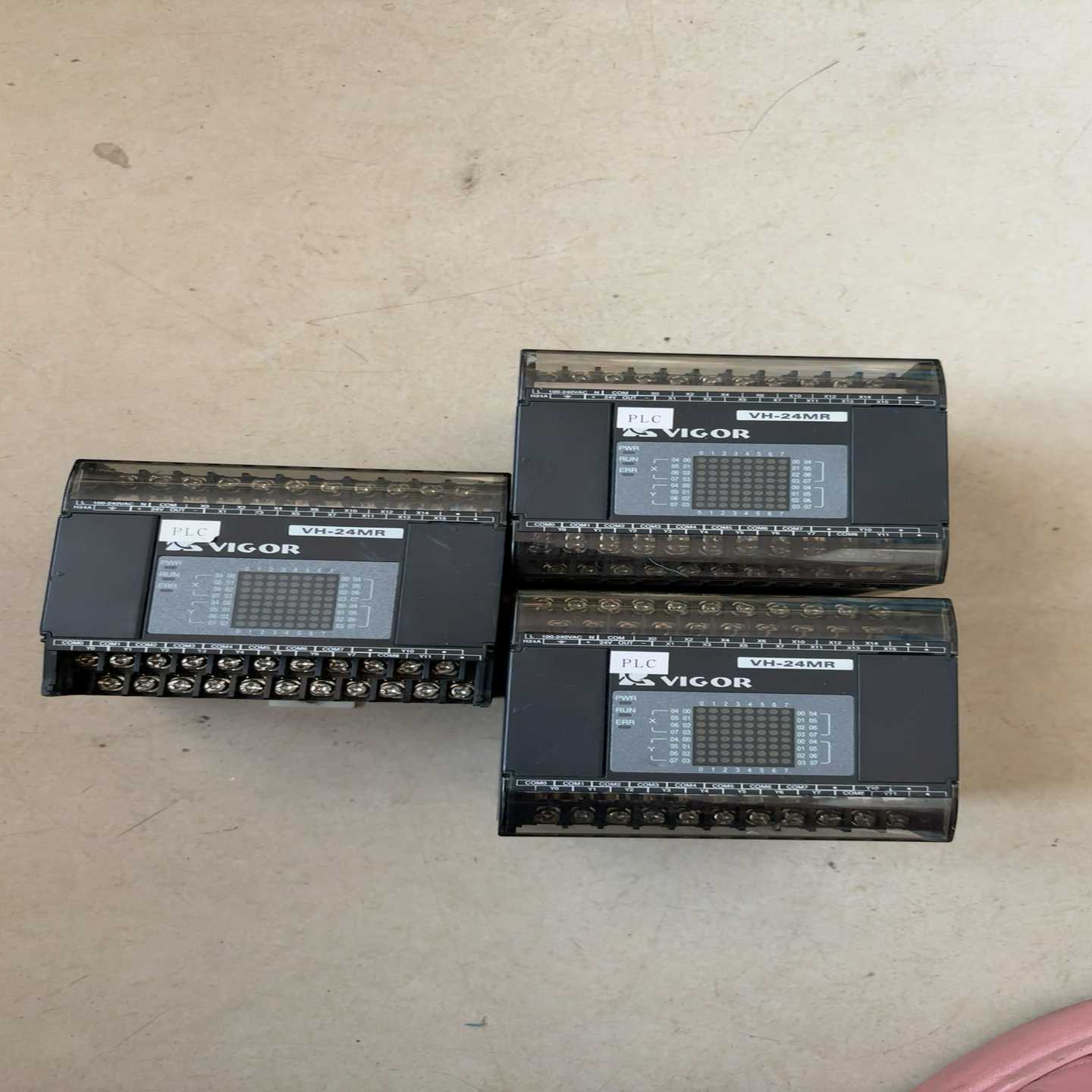 咨询-丰炜PLCVH-24MR，实物图拍照，成色如图，所见即所得