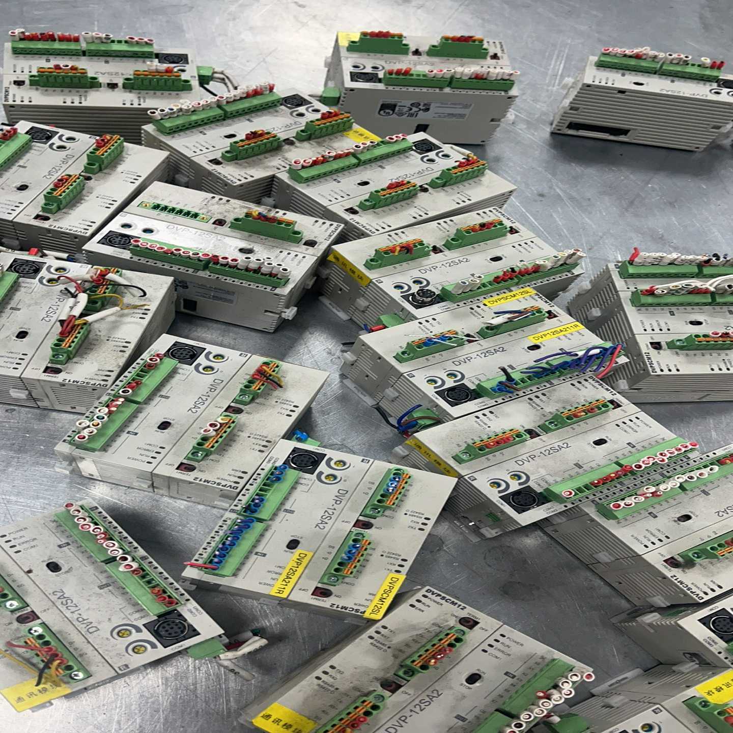 DVP16sp11r台达扩展模块40个包询价